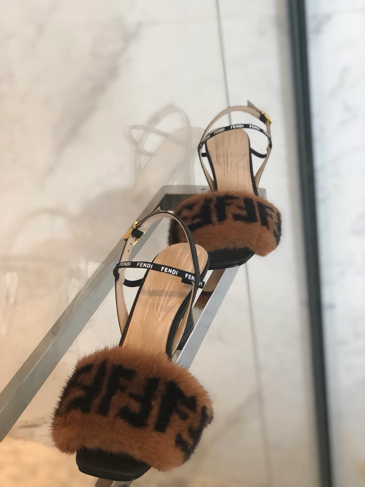 Босоножки Женские Fendi 11205