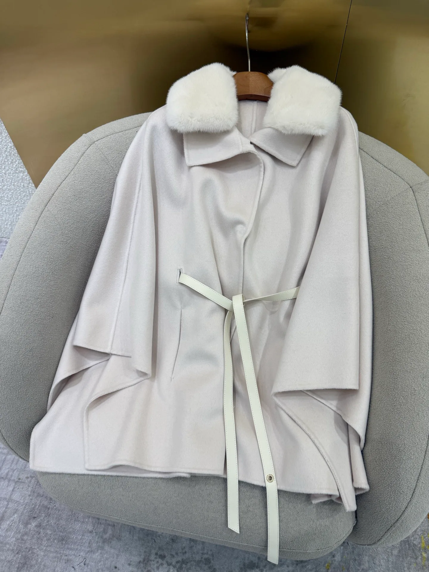 Пальто Женские Loro Piana 1805946