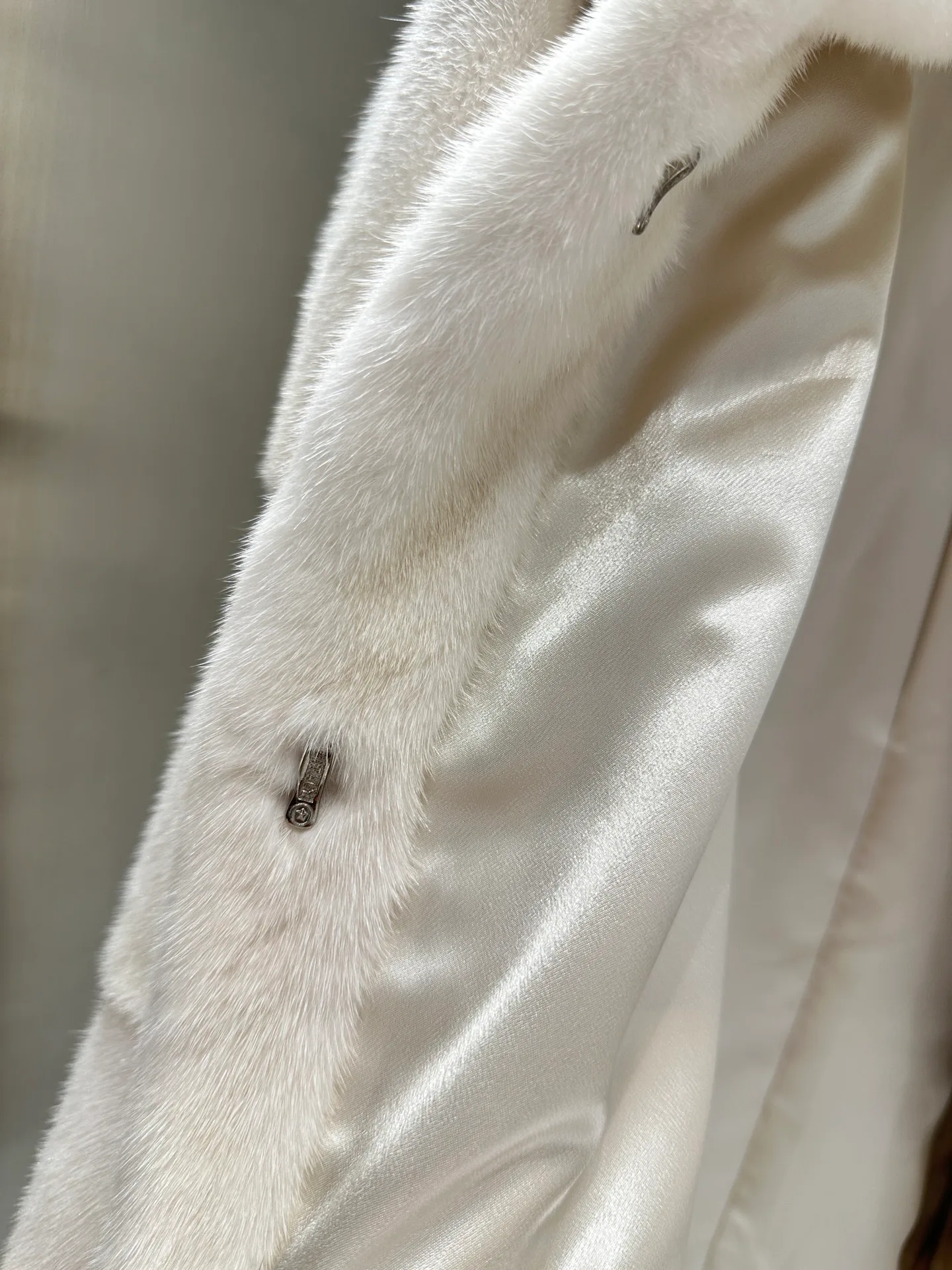 Шубы Женские Fendi 785703
