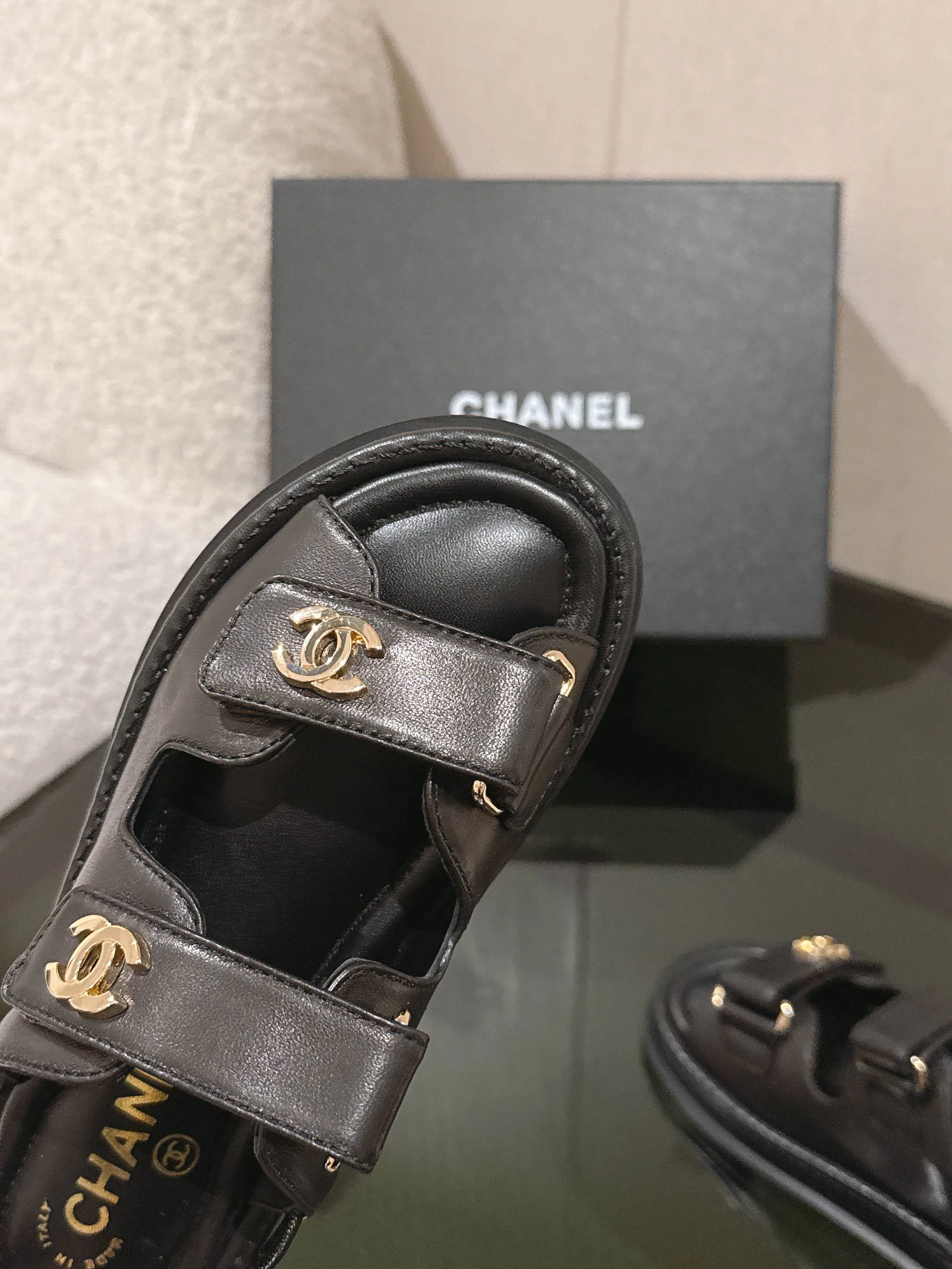 Сандалии Женские Chanel 13571419