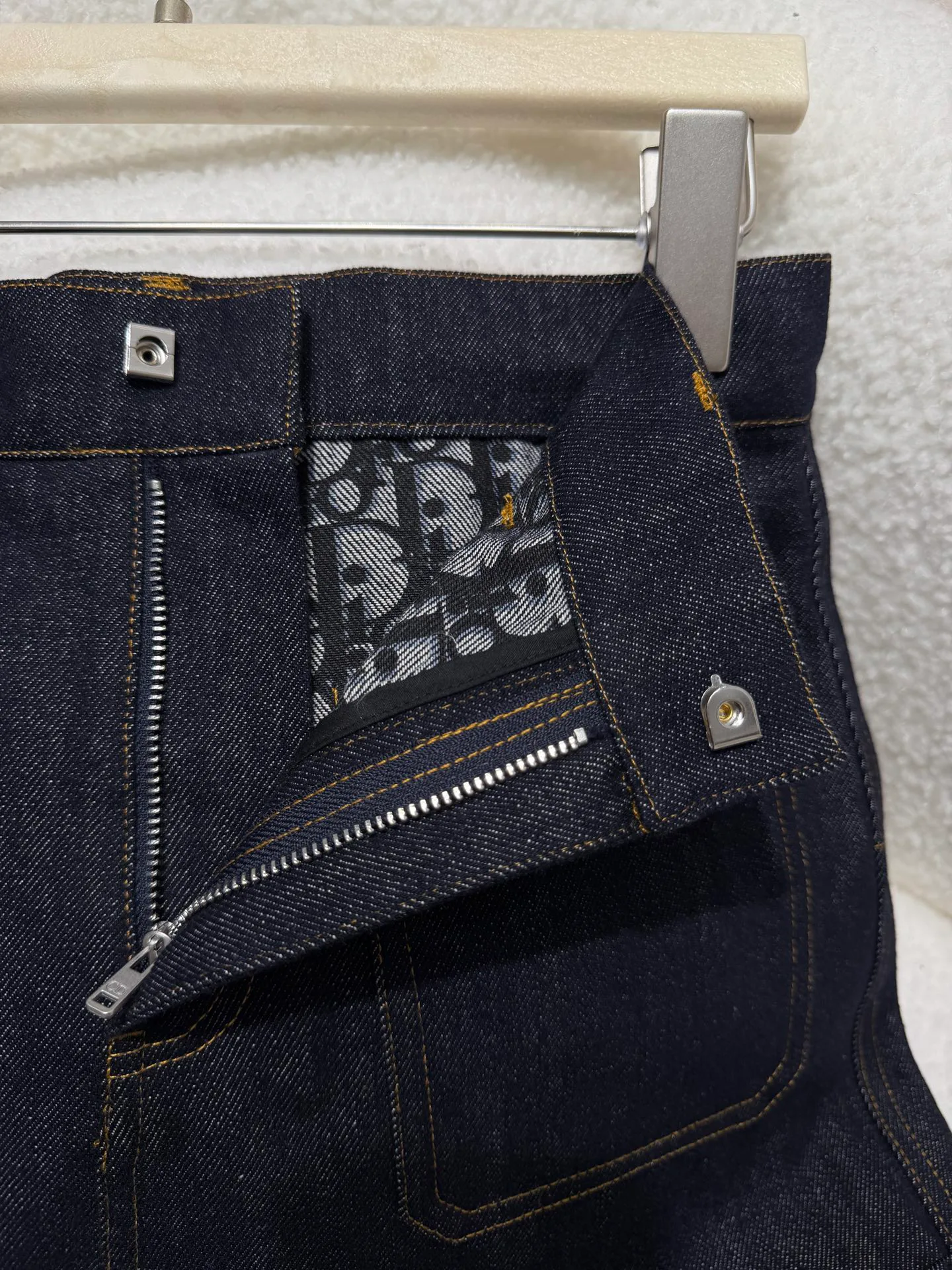 Шорты Женские Christian Dior 12829570