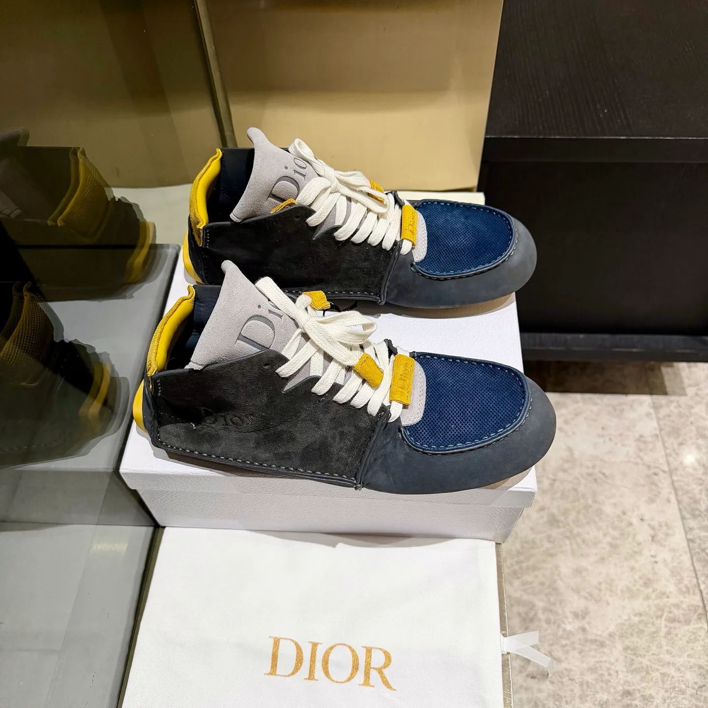 Кроссовки Женские Christian Dior 18643501