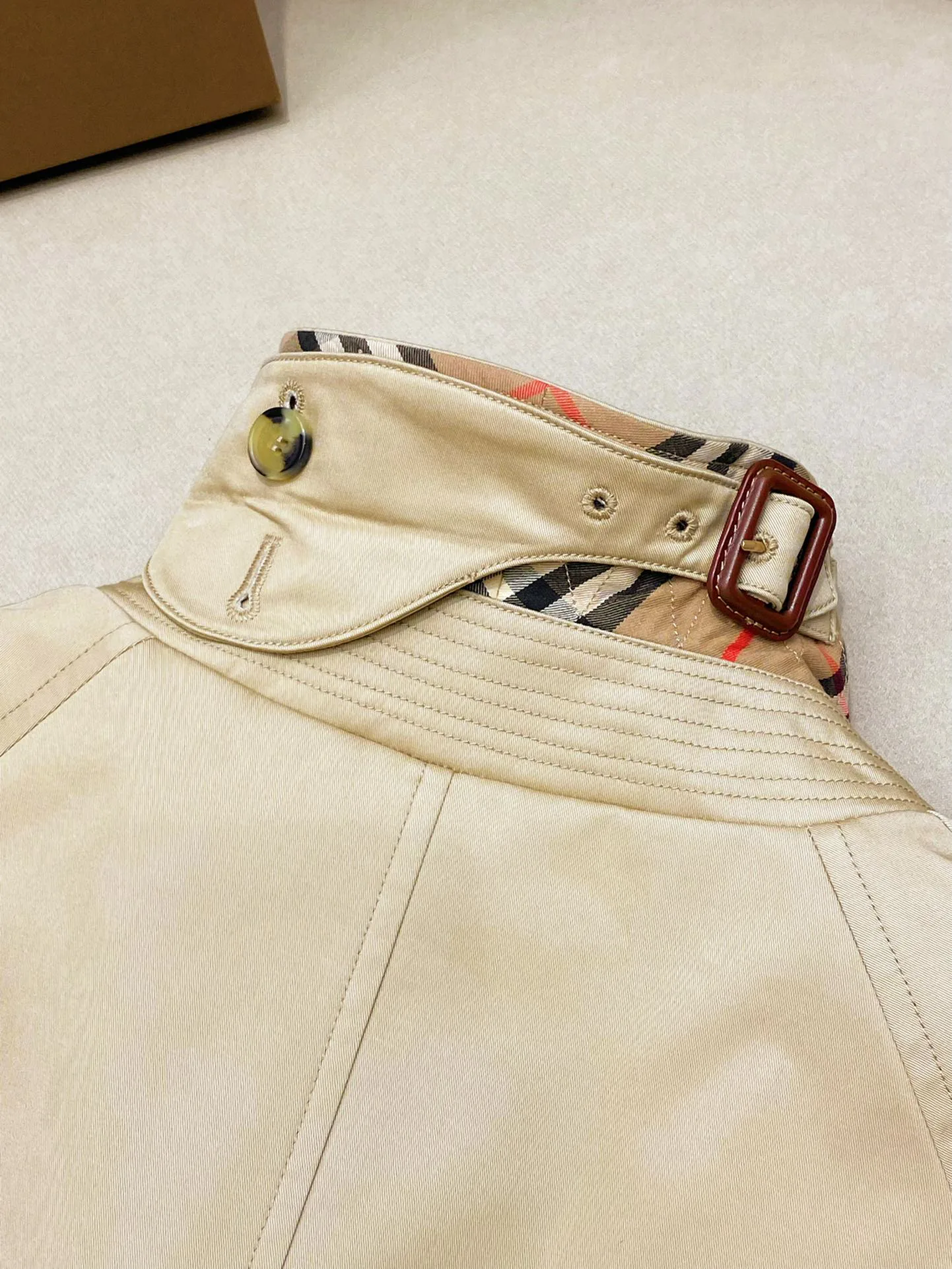 Тренчи Женские Burberry 11244603