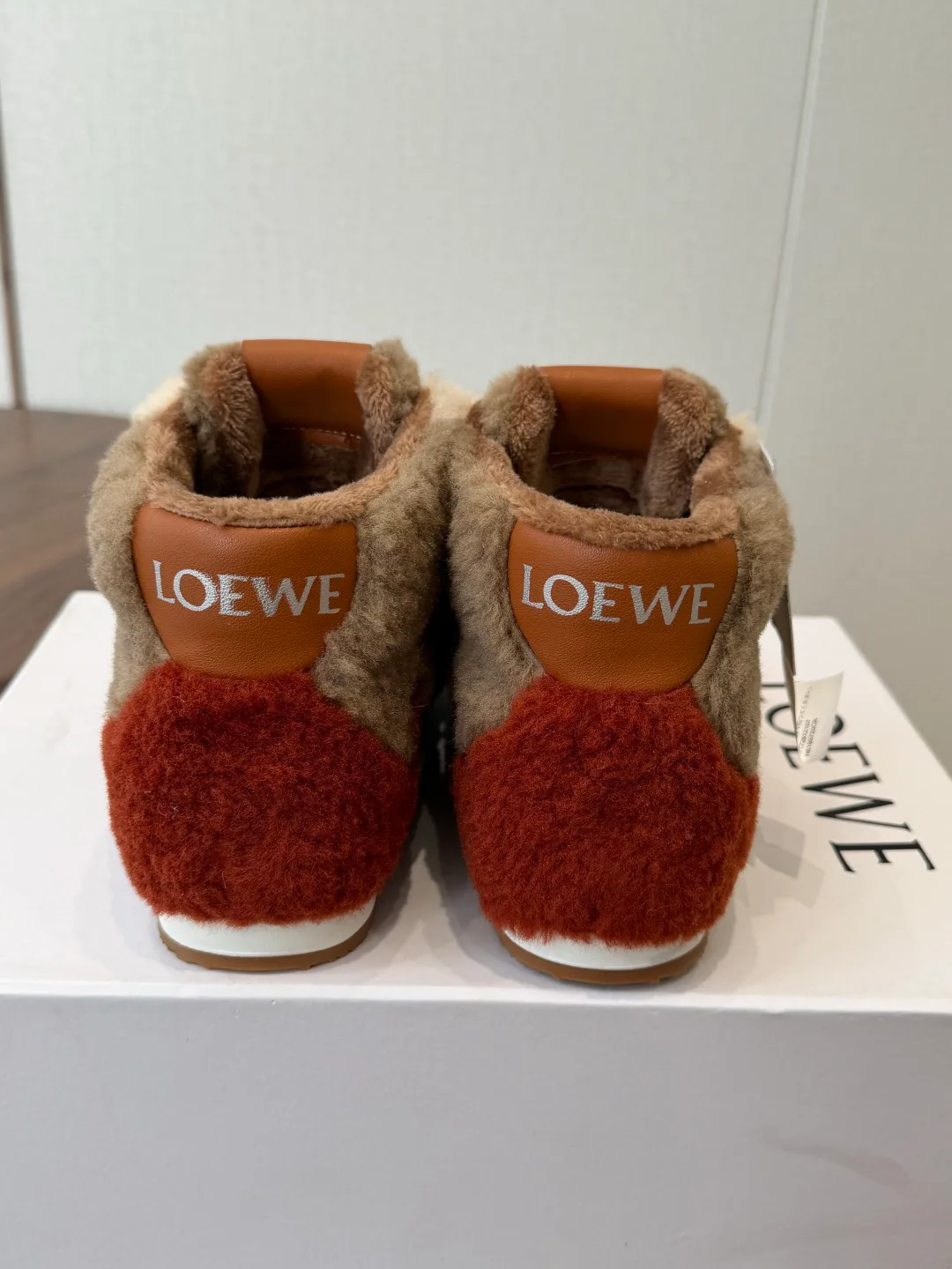 Кроссовки Женские Loewe 19411189