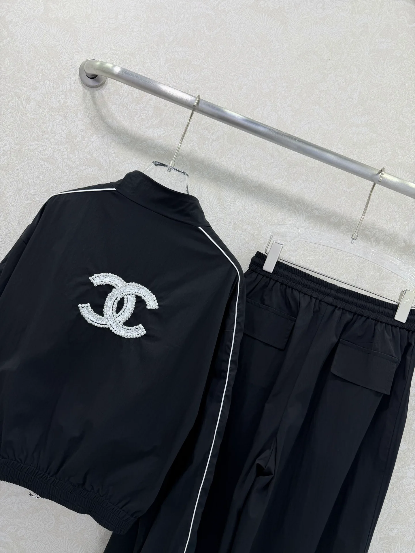 Костюмы Женские Chanel 10268036