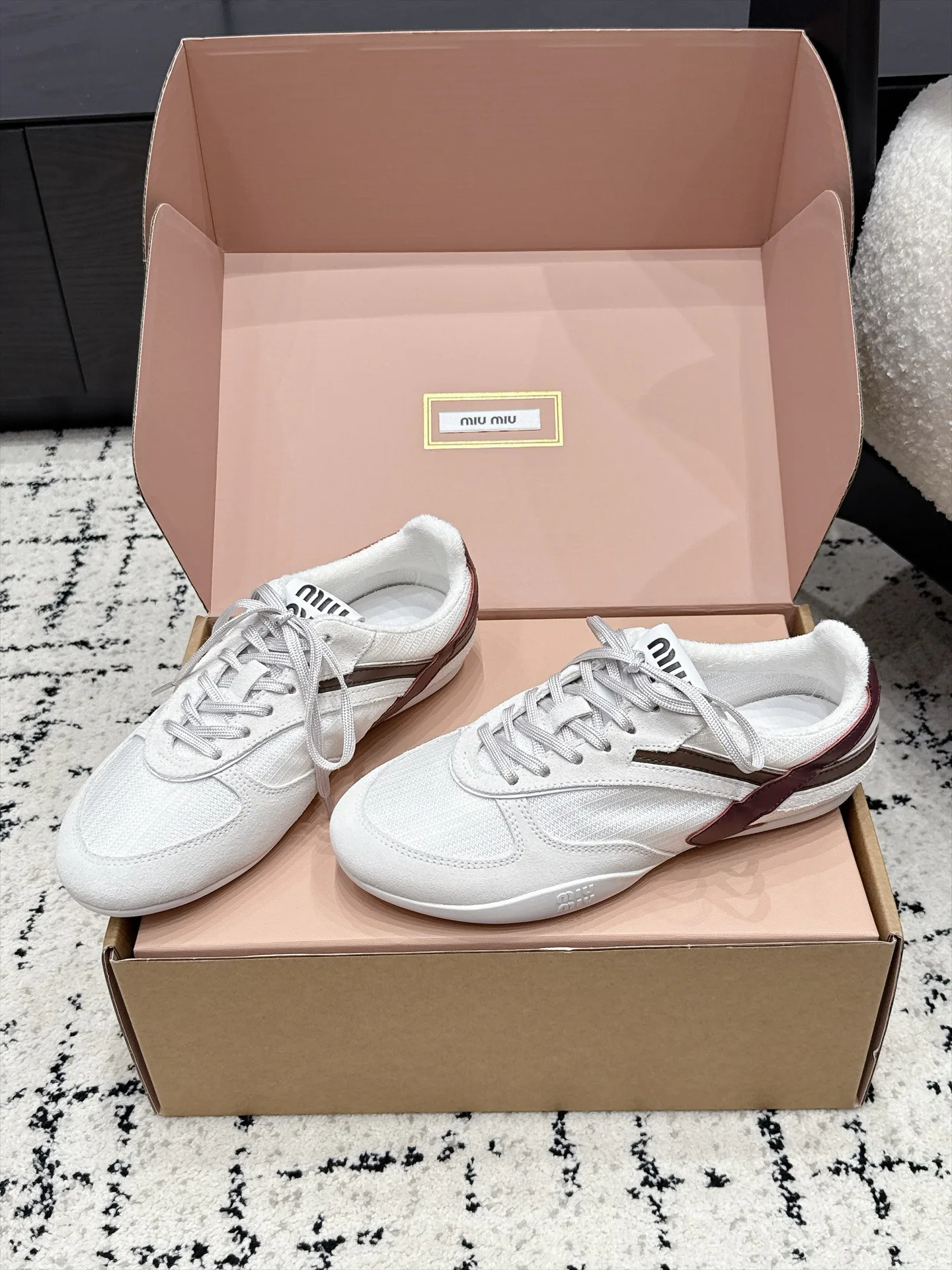 Кроссовки Женские Miu Miu 18133261