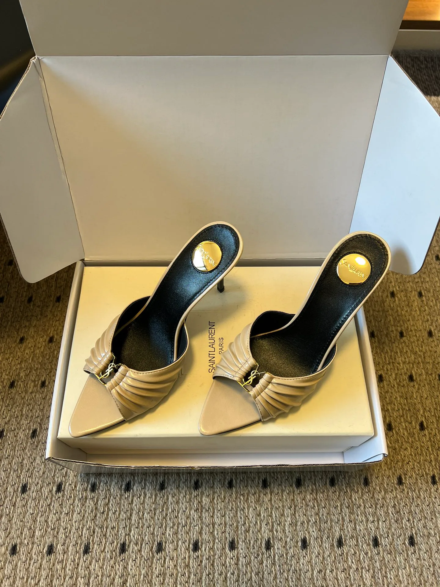 Босоножки Женские Saint Laurent 10835423