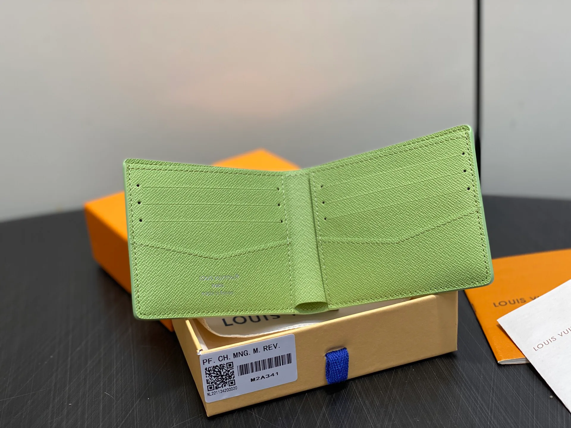 Клатчи Женские Louis Vuitton 17499414