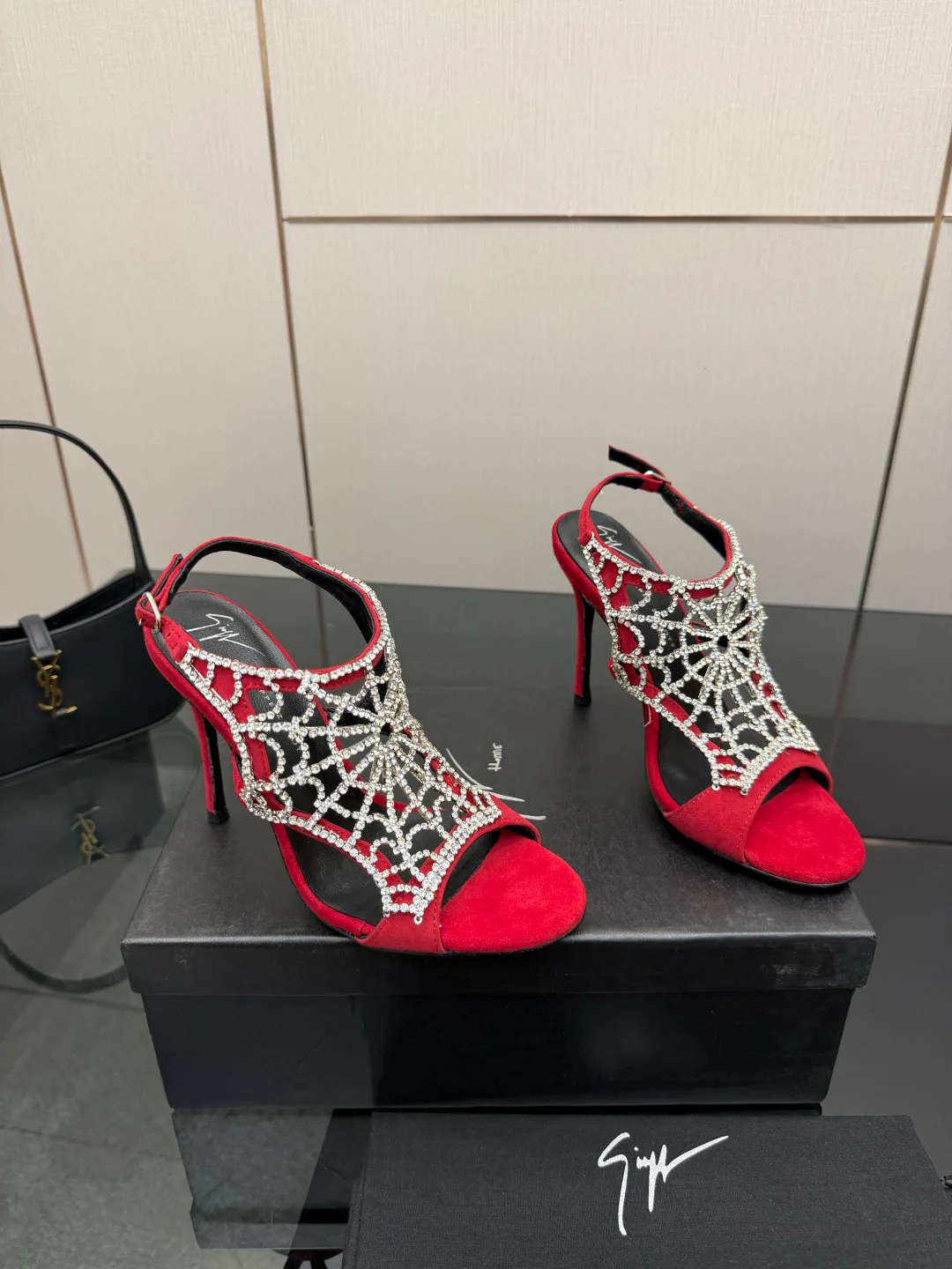 Босоножки Женские Giuseppe Zanotti 14555355
