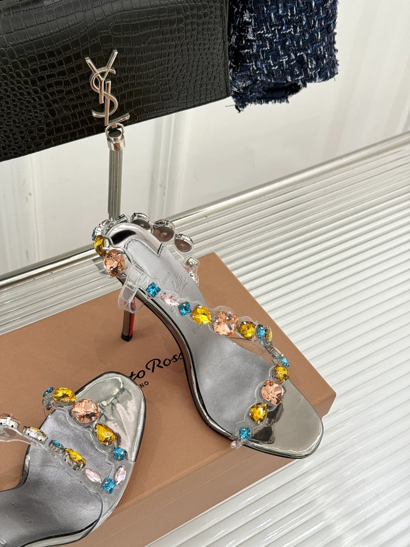 Босоножки Женские Christian Louboutin 4545698