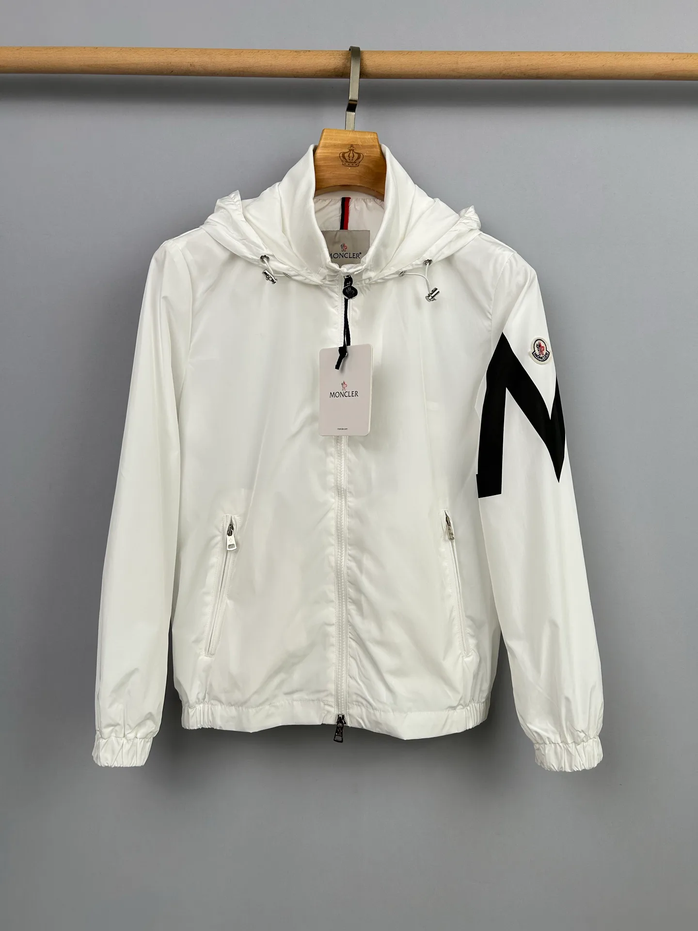 Куртки И Пуховики Мужские Moncler 13137534