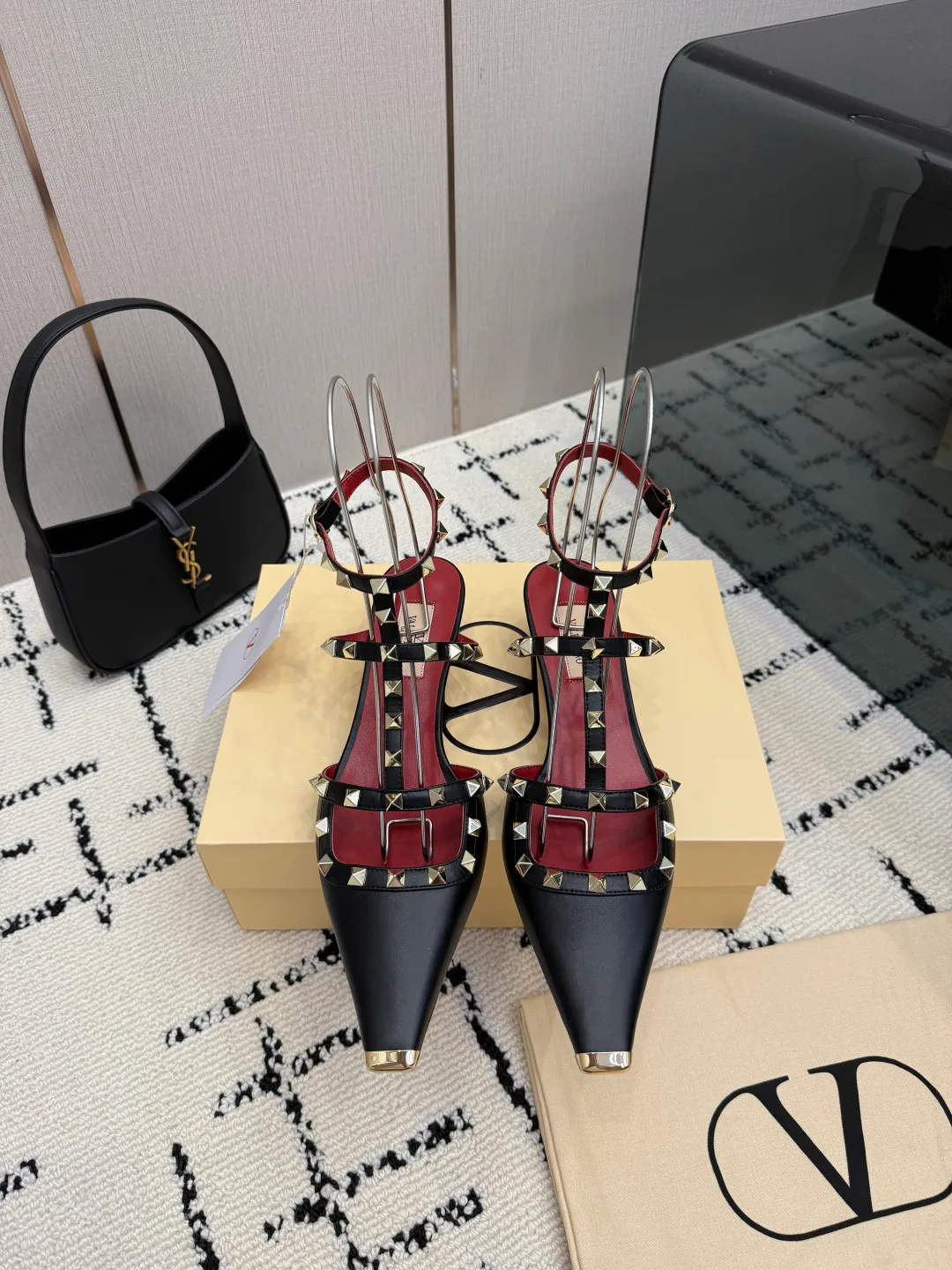 Босоножки Женские Valentino 17594513