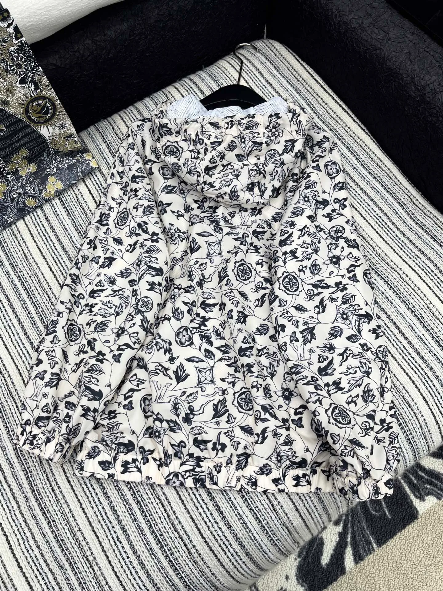 Костюмы Женские Louis Vuitton 26255