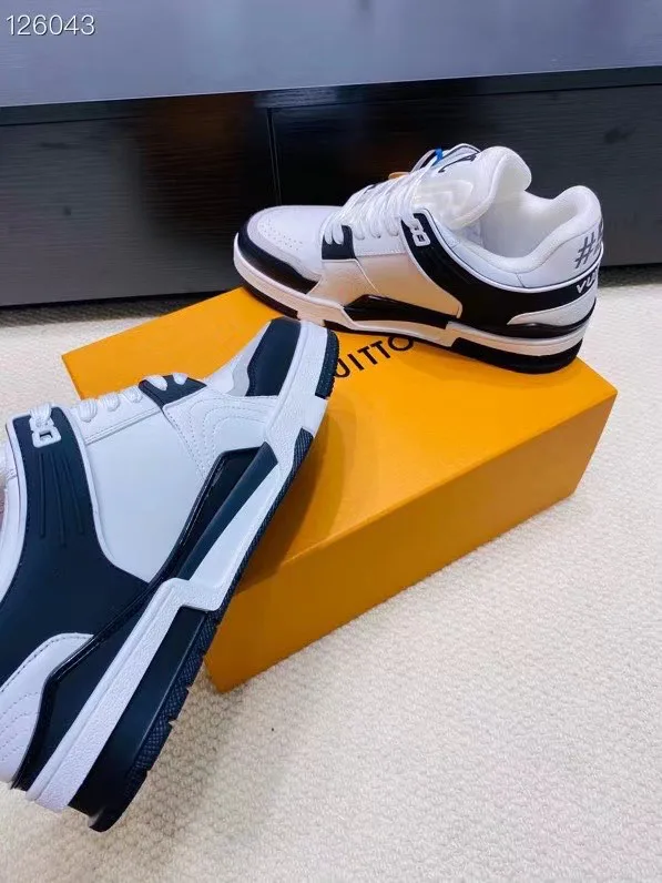 Кроссовки Женские Louis Vuitton 1894824