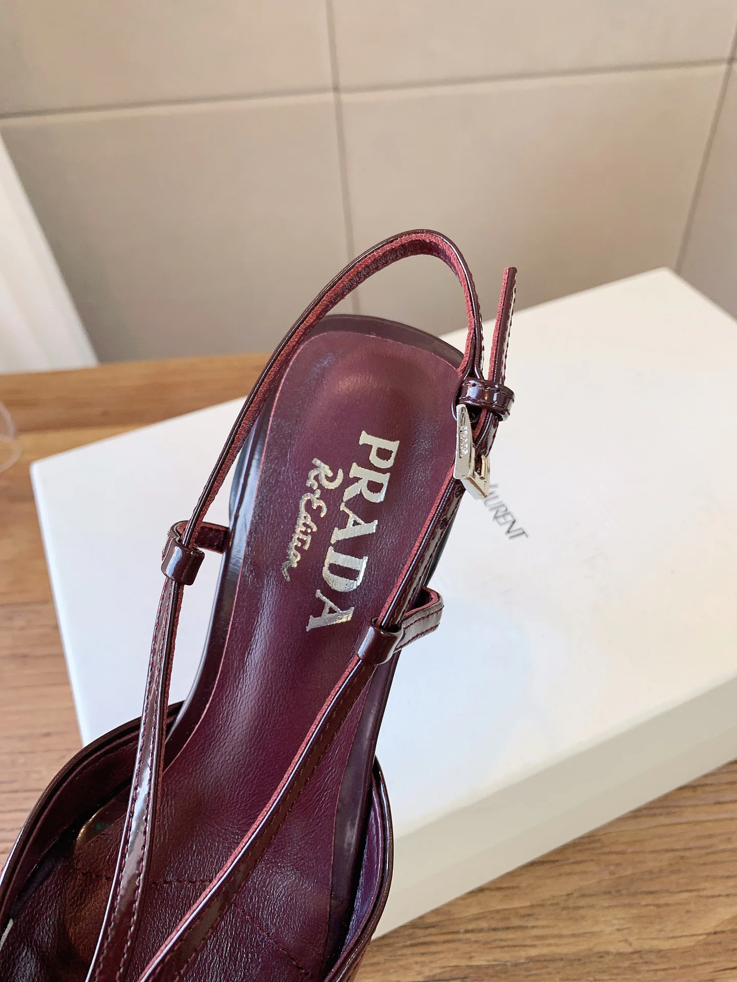 Туфли Женские Prada 19415981
