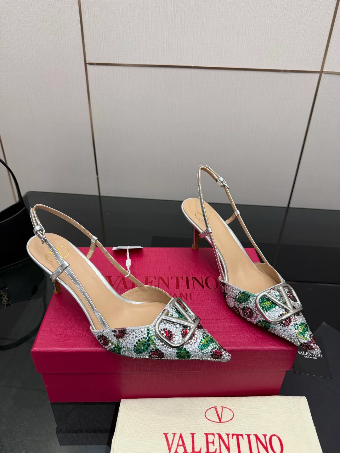Босоножки Женские Valentino 13581506