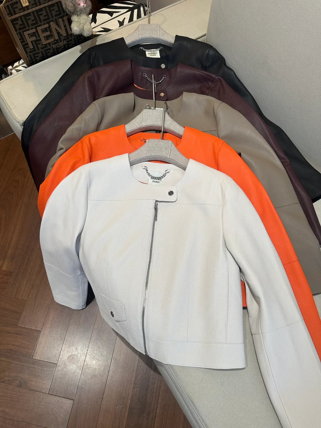 Кожаные Куртки И Дублёнки Женские Hermes 17959689