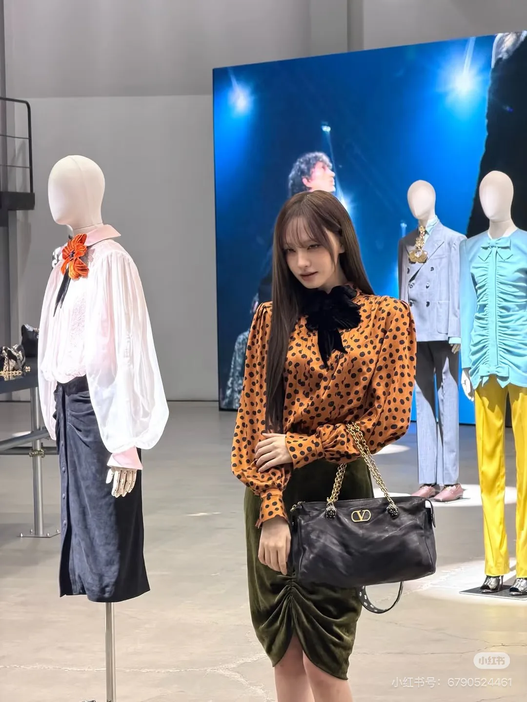 Рубашки Женские Vetements 12858043