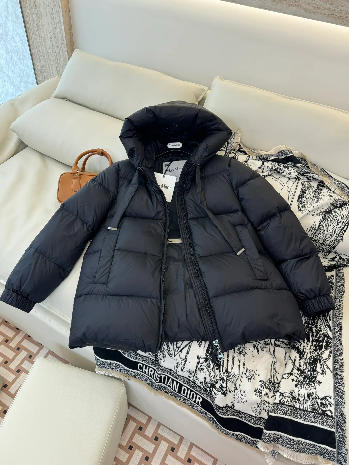 Куртки И Пуховики Женские Max Mara 18043390