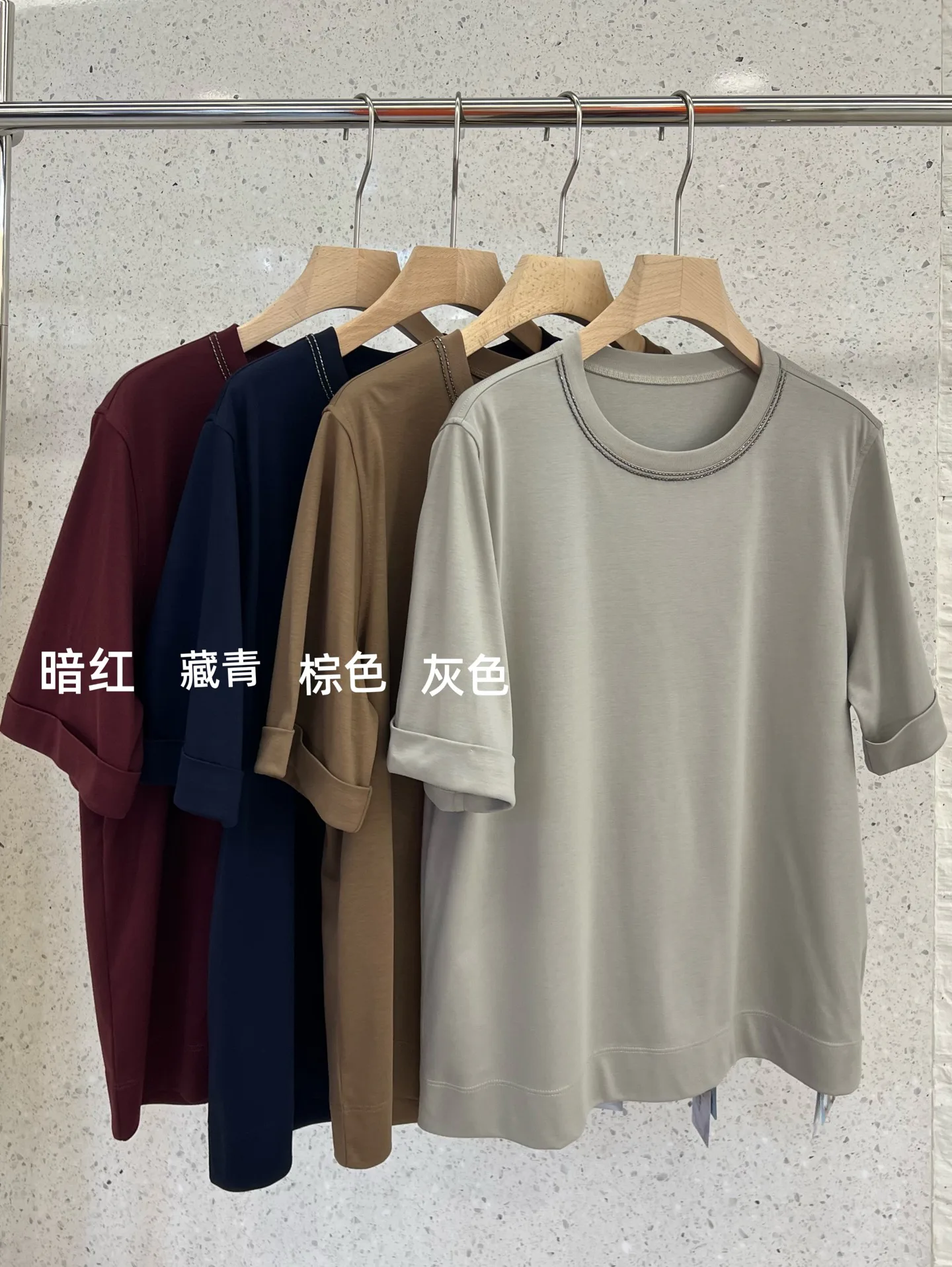 Футболки Женские Brunello Cucinelli 13210975