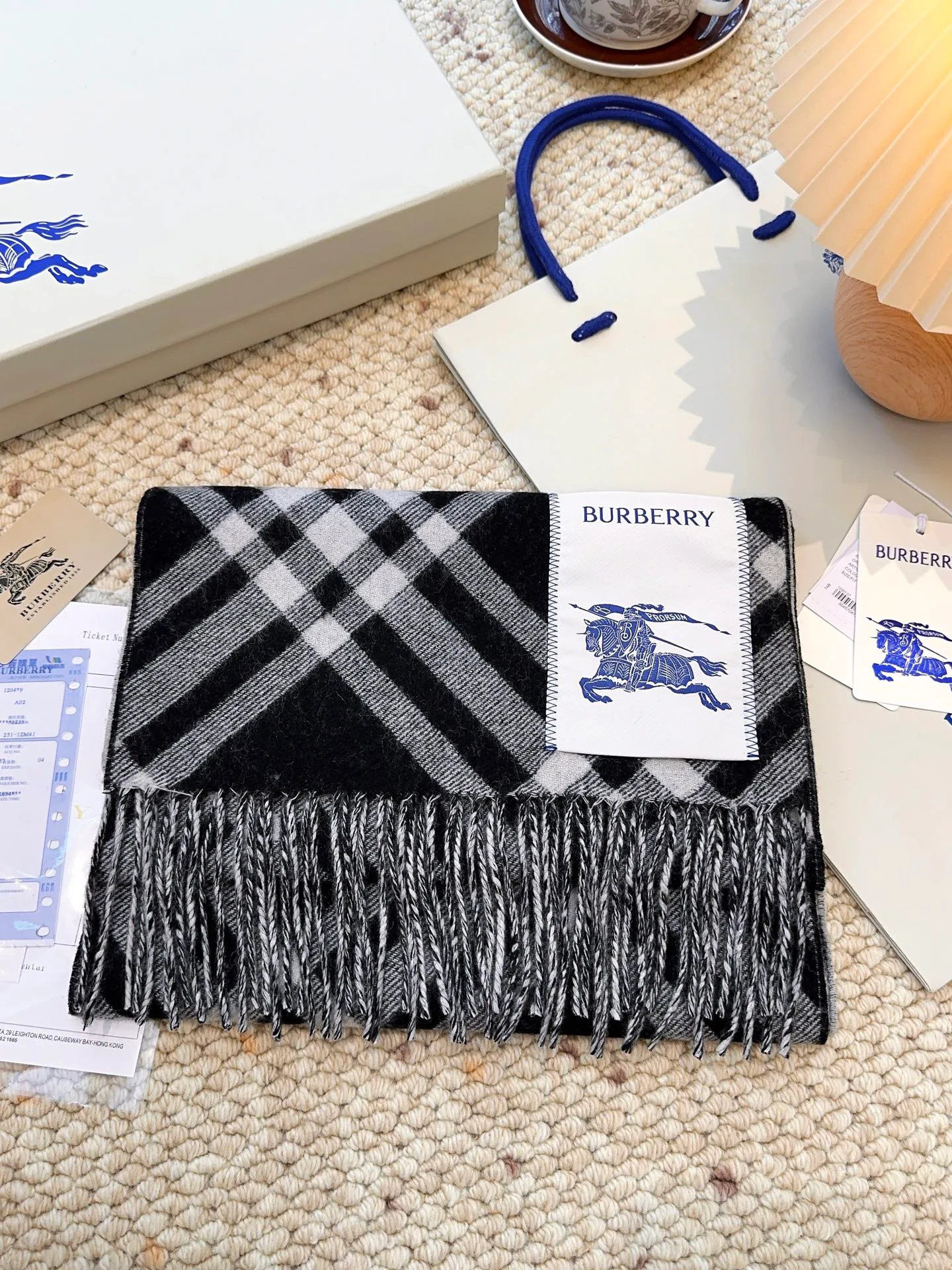 Шарфы Burberry 18105488