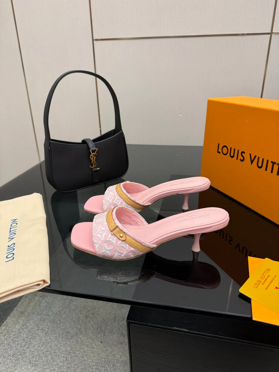 Босоножки Женские Louis Vuitton 1874543