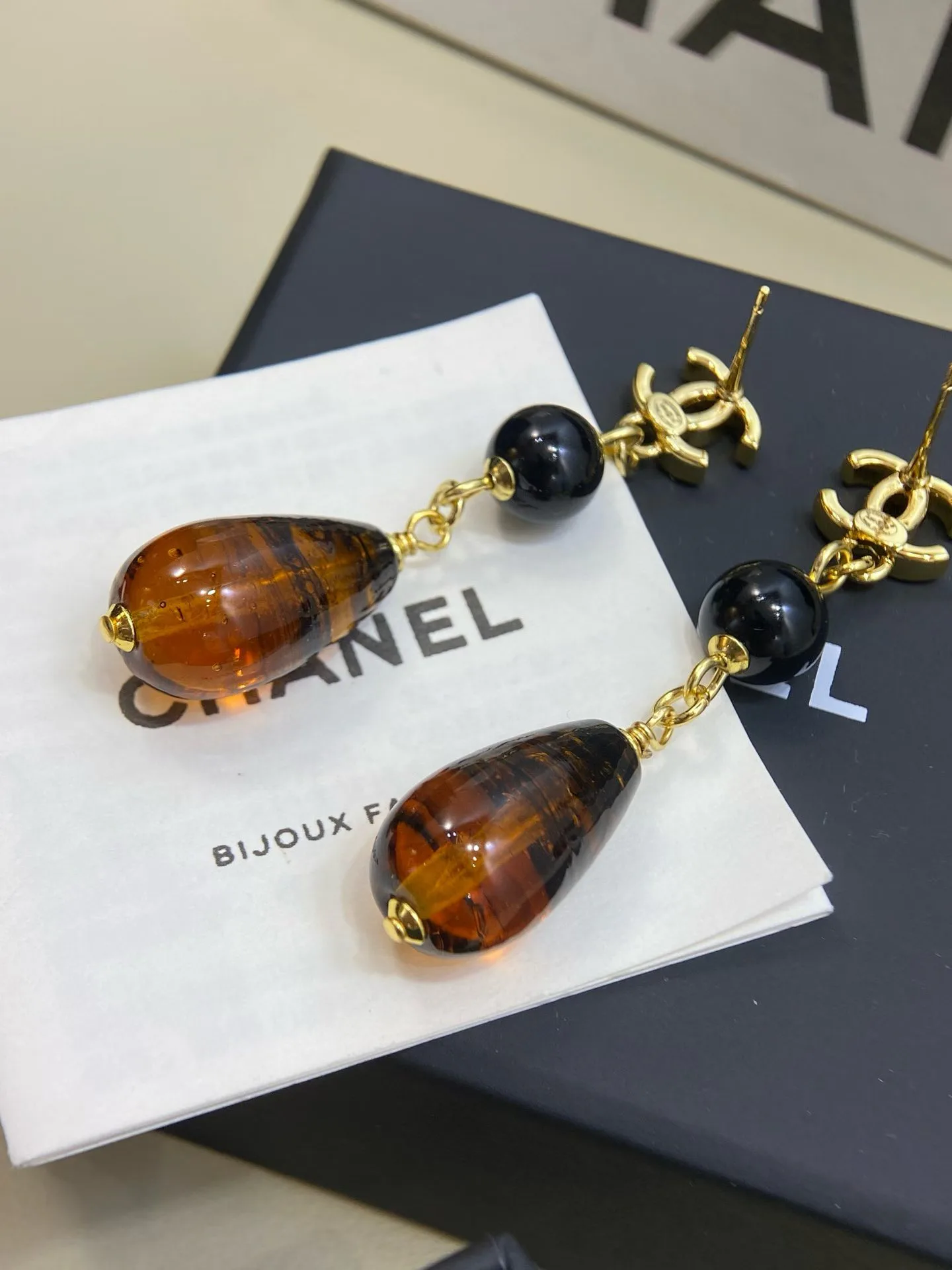 Бижутерия Chanel 18351202