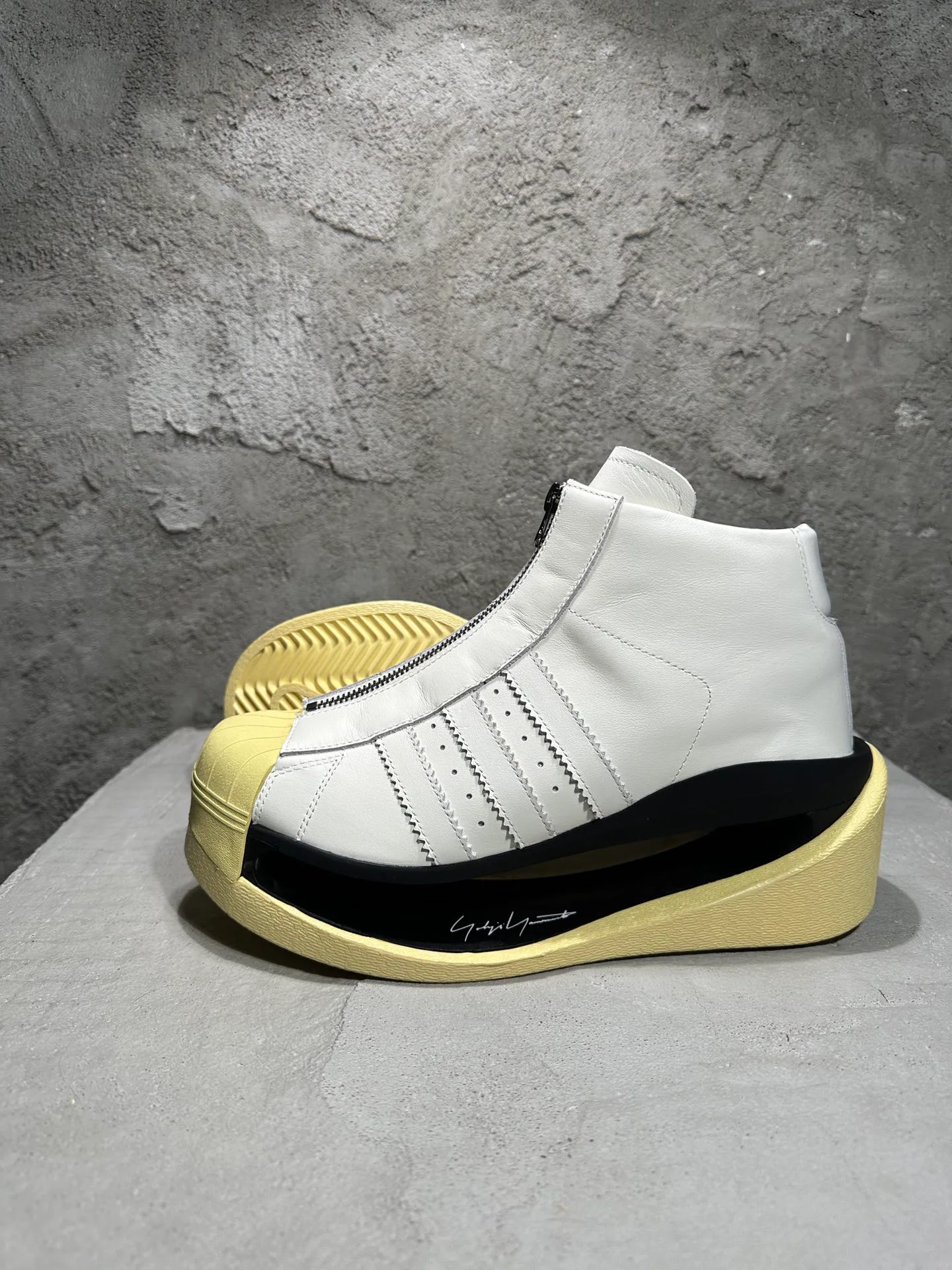 Кроссовки Женские Y-3 18011945