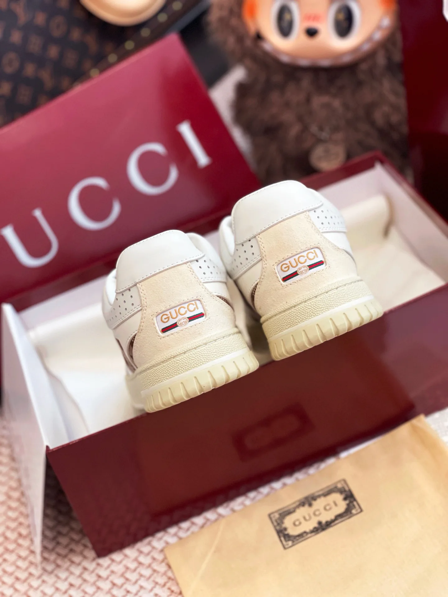 Кроссовки Женские Gucci 10477220