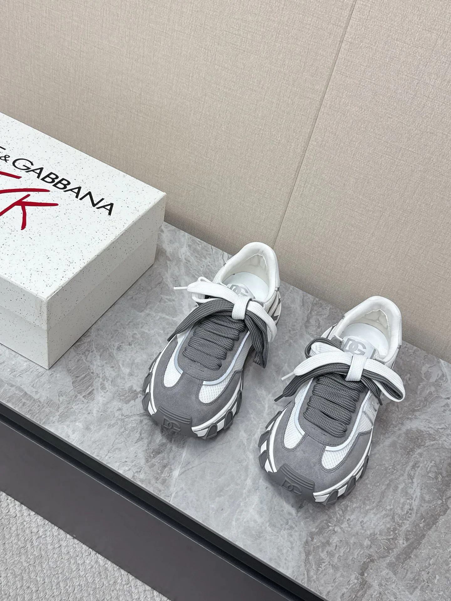 Кроссовки Женские Dolce & Gabbana 14730181