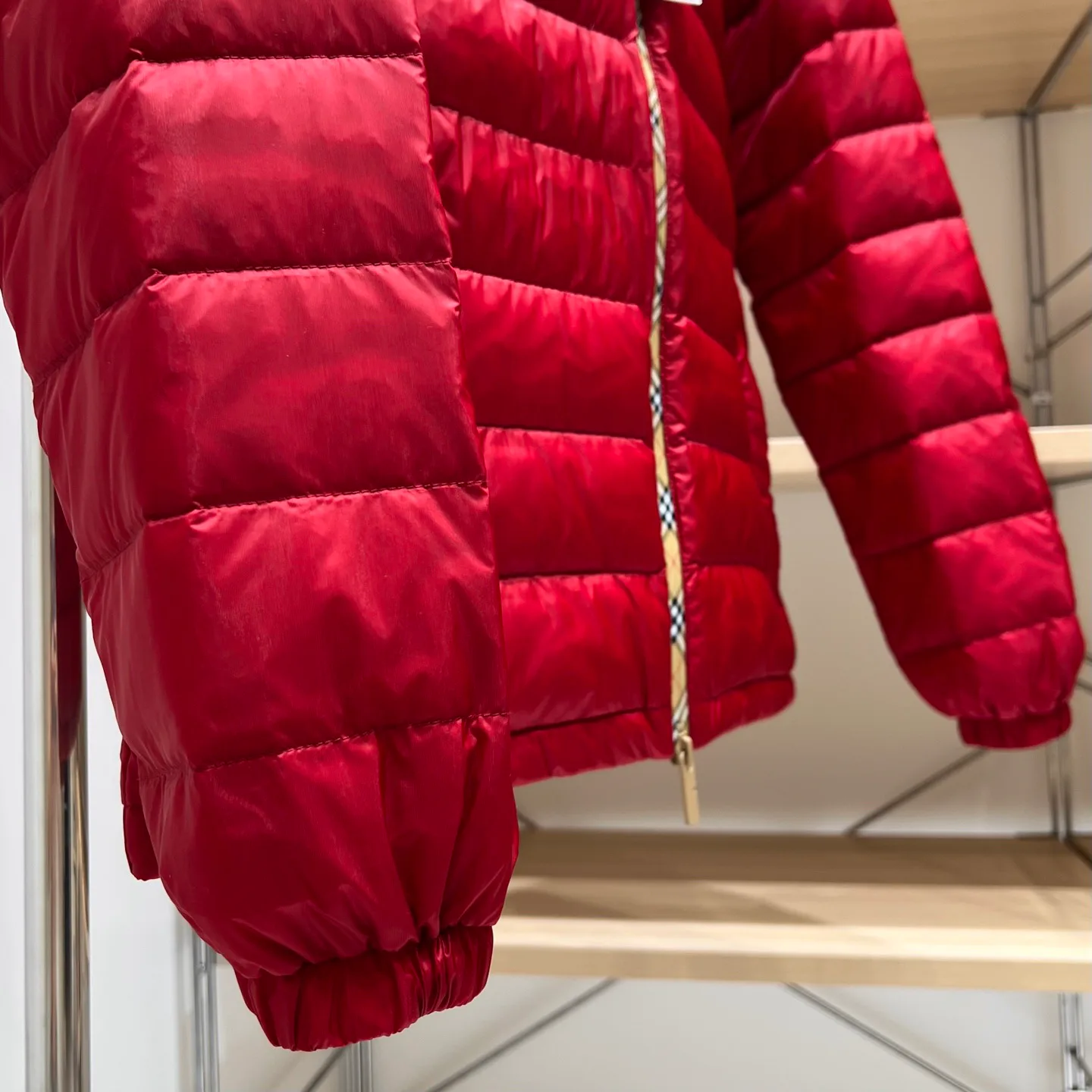Куртки И Пуховики Женские Burberry 18110901