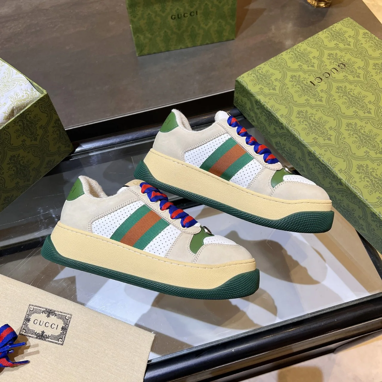 Кроссовки Женские Gucci 17955444