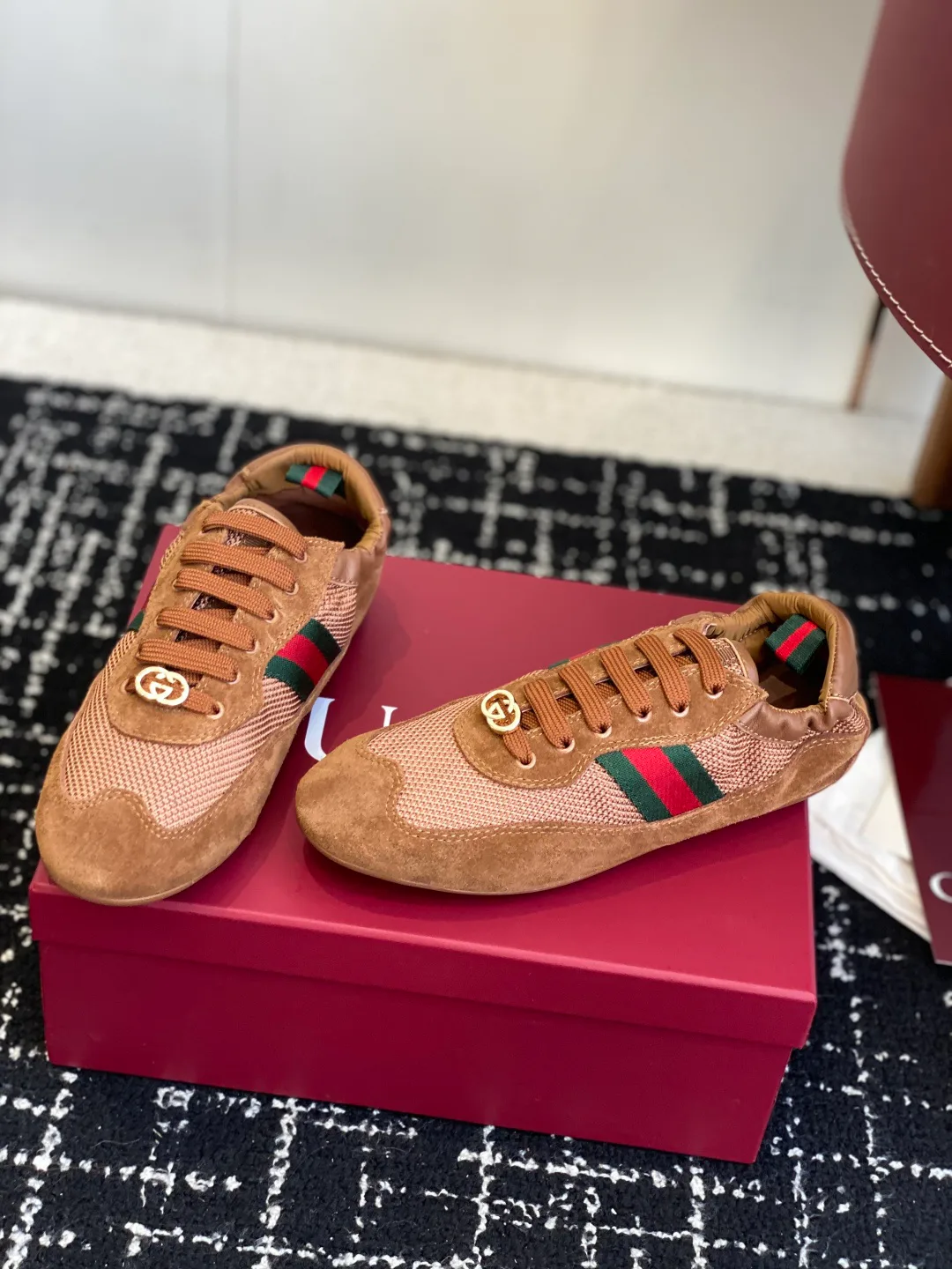 Кроссовки Женские Gucci 304067