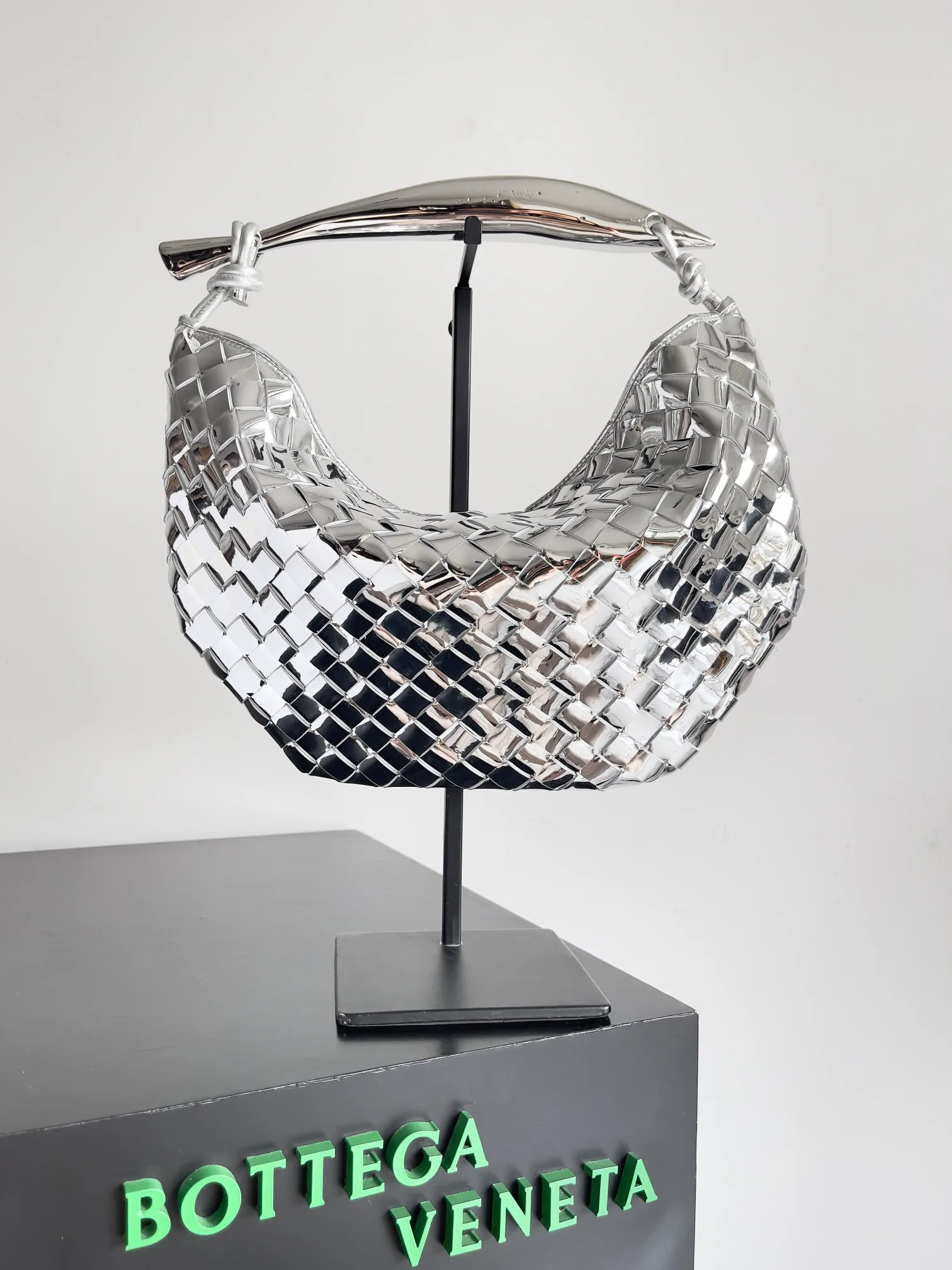 Классические Сумки Женские Bottega Veneta 368677