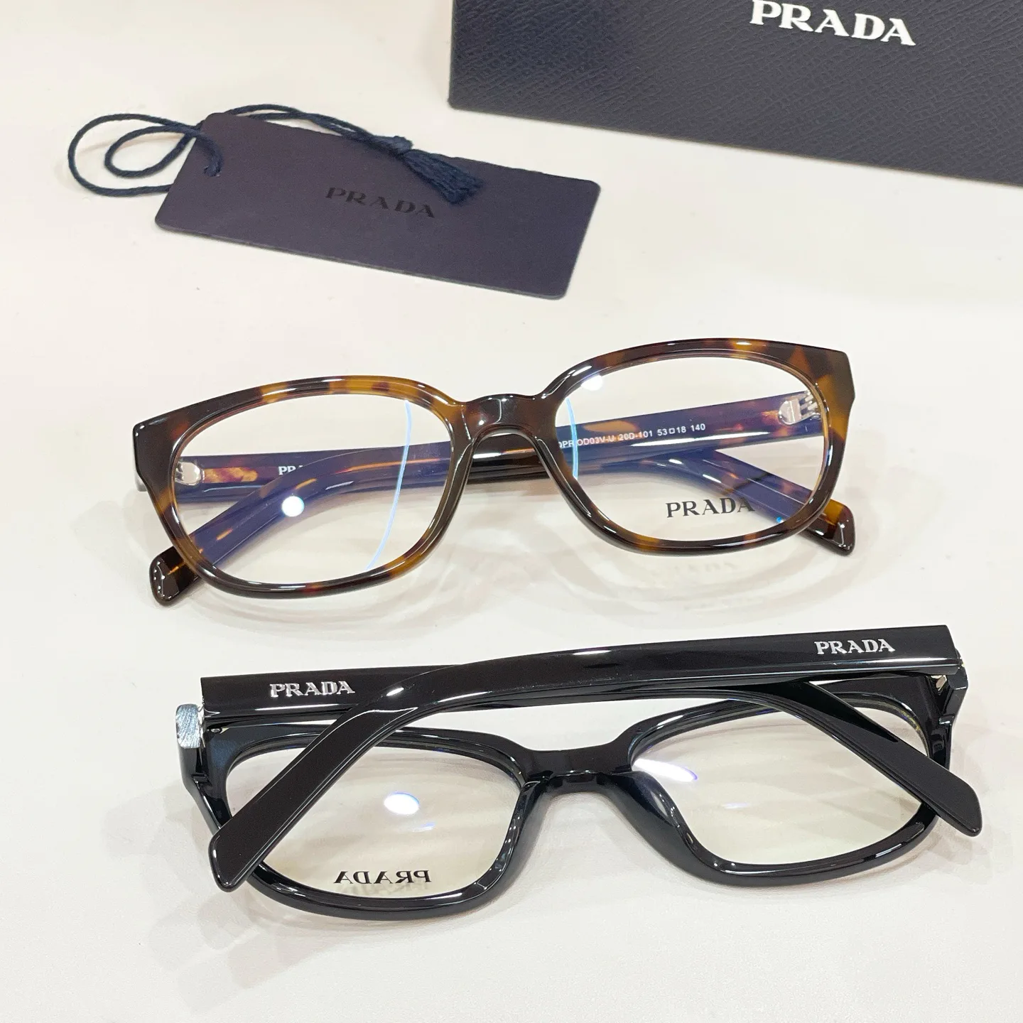 Очки Prada 13576988