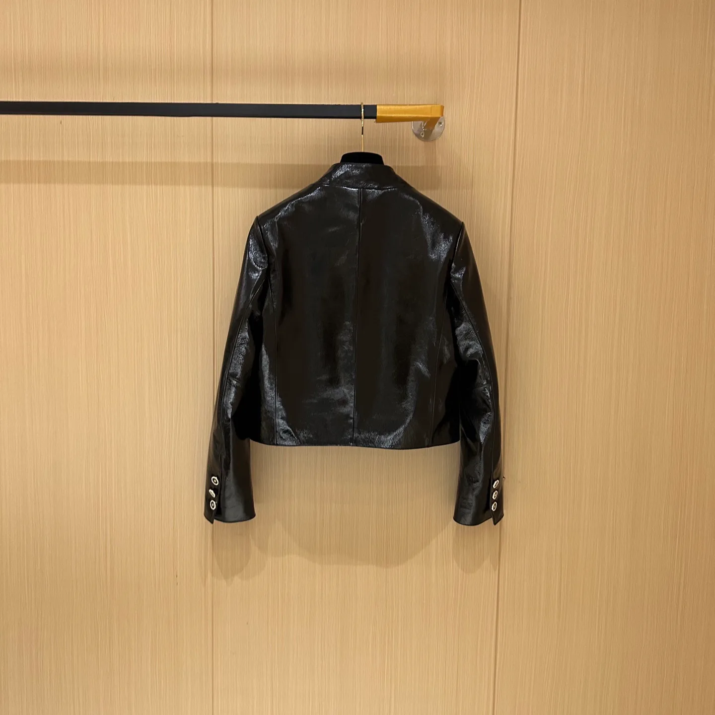 Кожаные Куртки И Дублёнки Женские Chanel 11398508