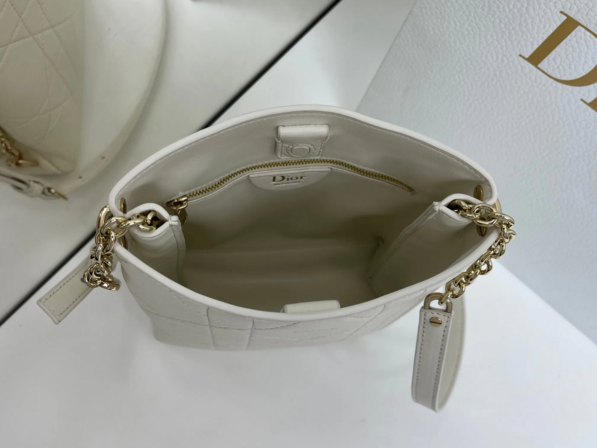 Классические Сумки Женские Christian Dior 13349527