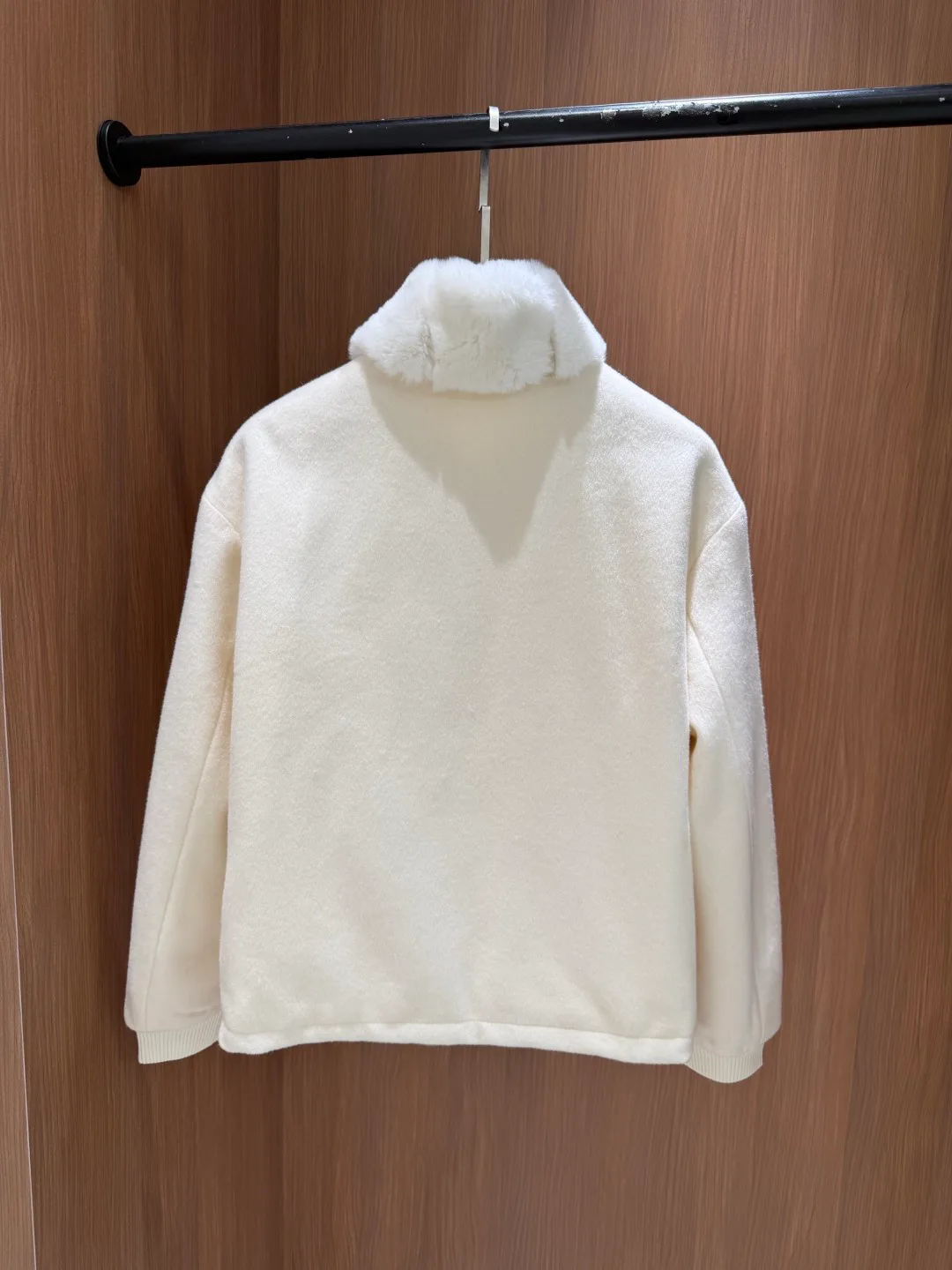 Куртки И Пуховики Женские Loro Piana 18721193