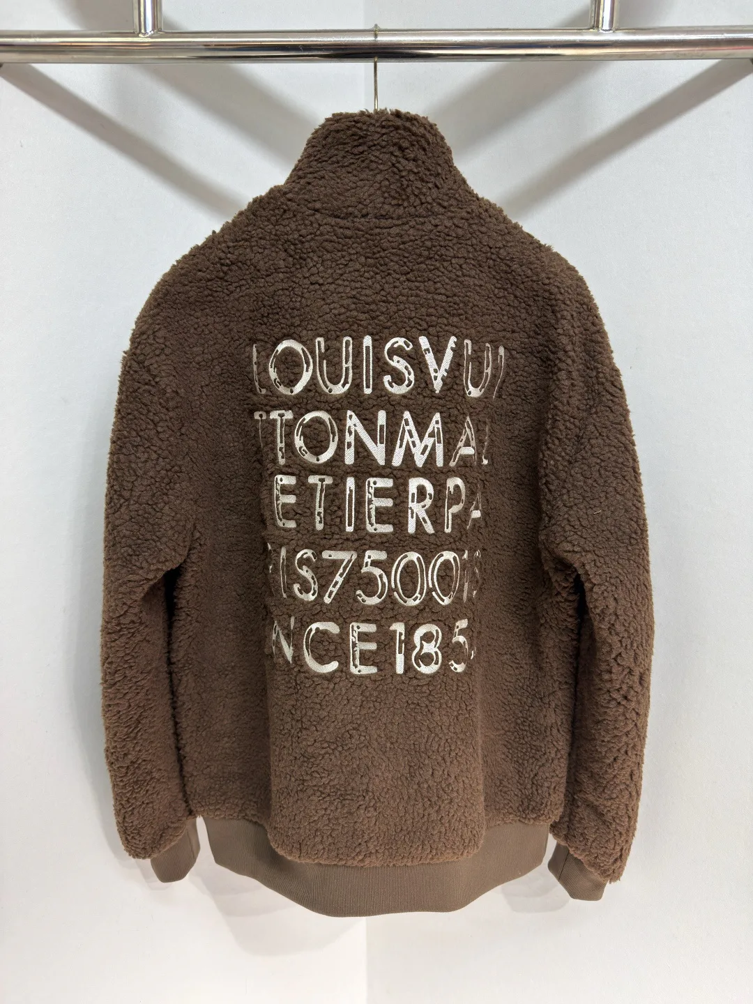 Куртки И Пуховики Мужские Louis Vuitton 1444685