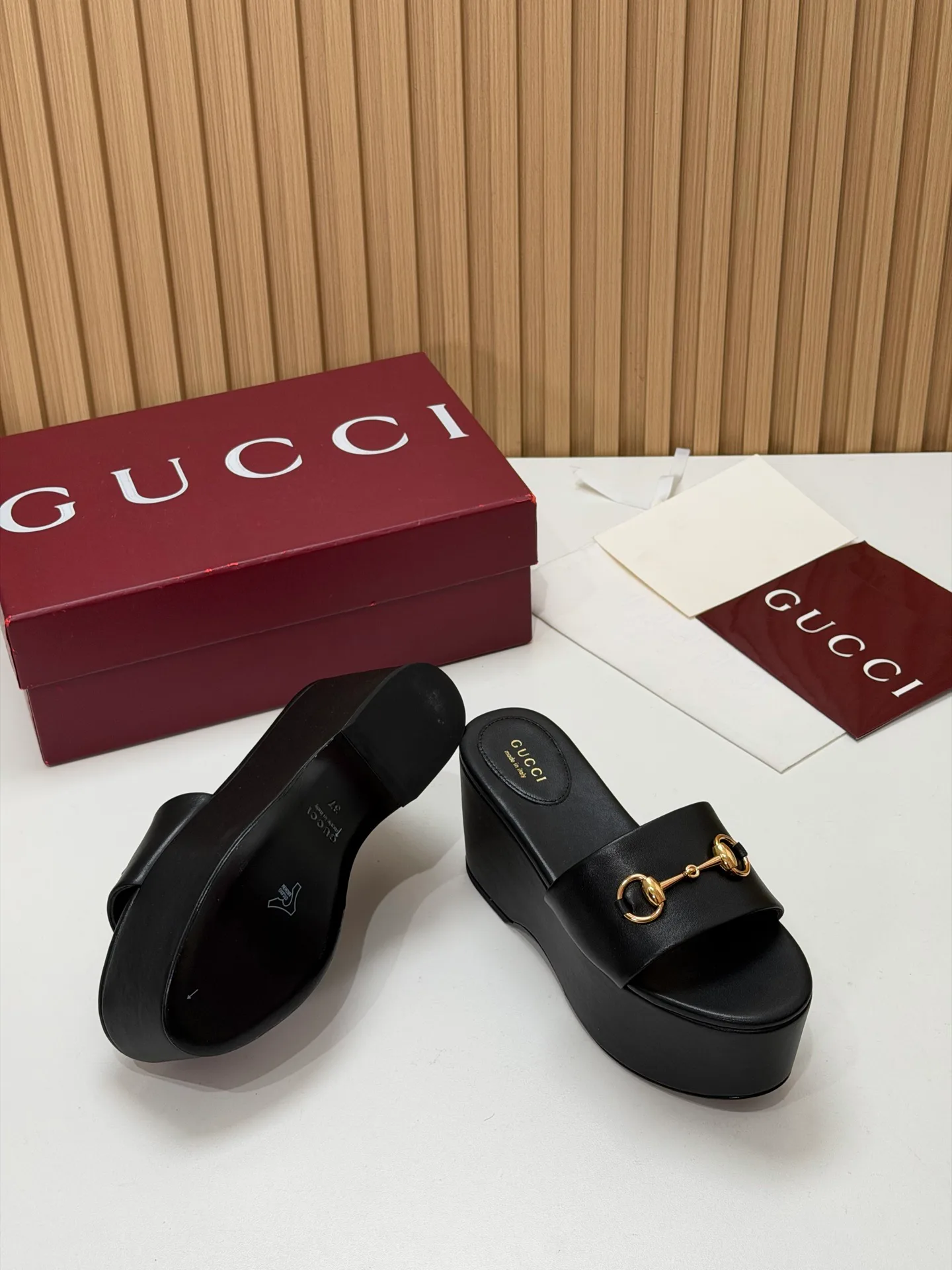 Босоножки Женские Gucci 17631677