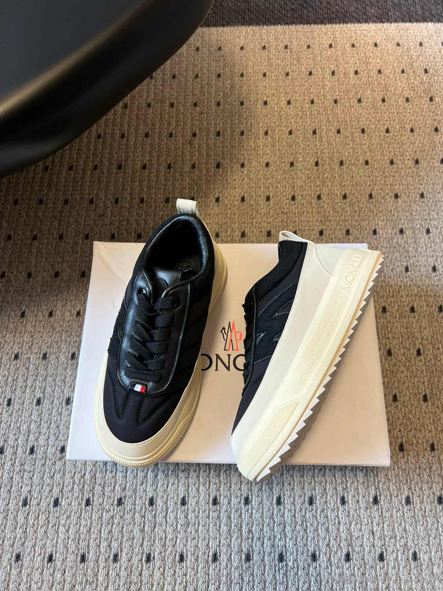 Кроссовки Женские Moncler 4404936
