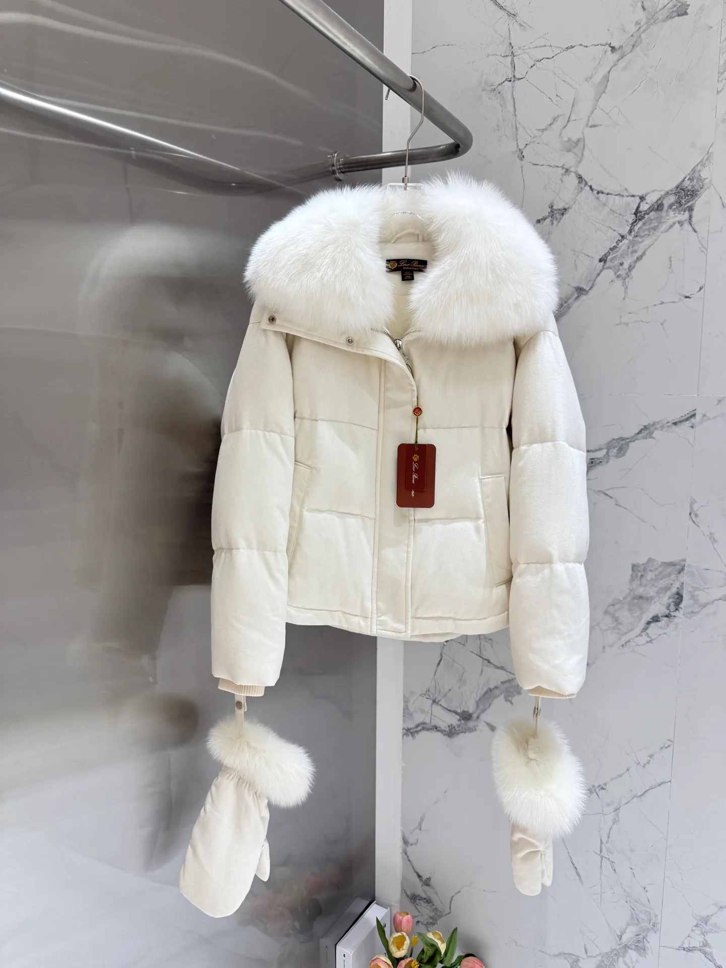 Куртки И Пуховики Женские Loro Piana 19596493