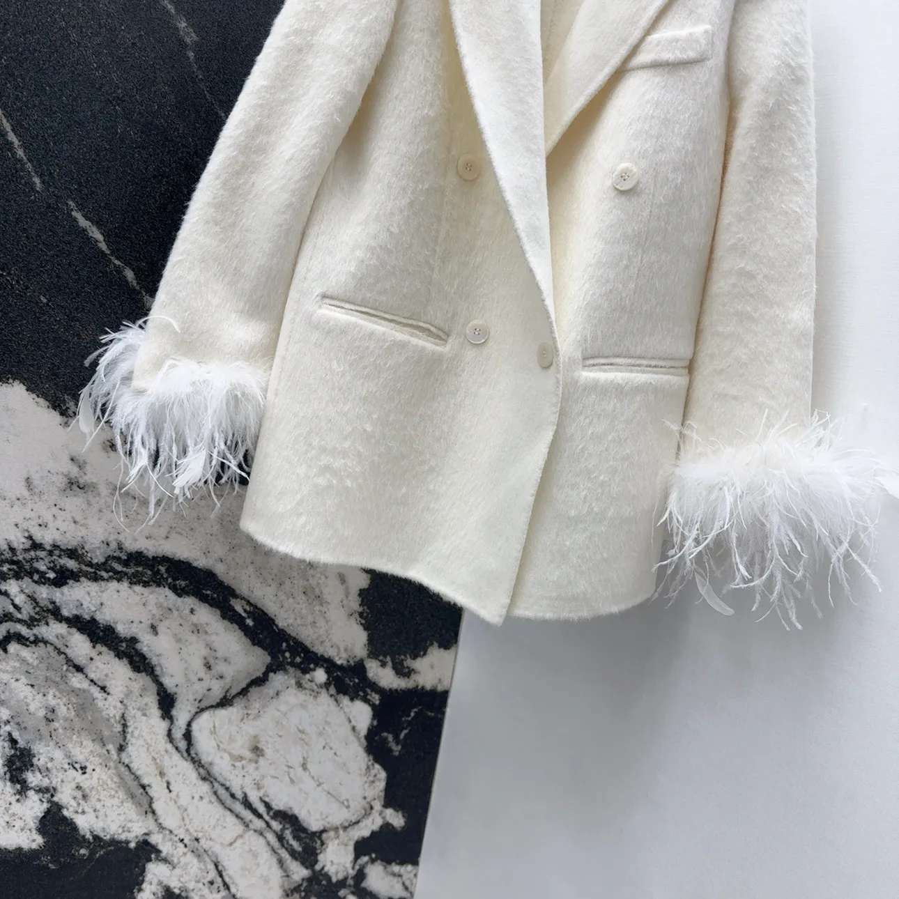 Пальто Женские Miu Miu 952048