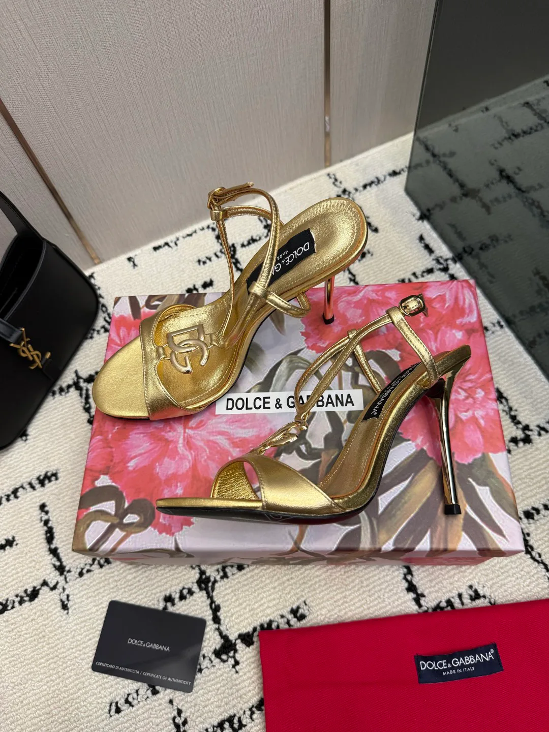 Босоножки Женские Dolce & Gabbana 18335952