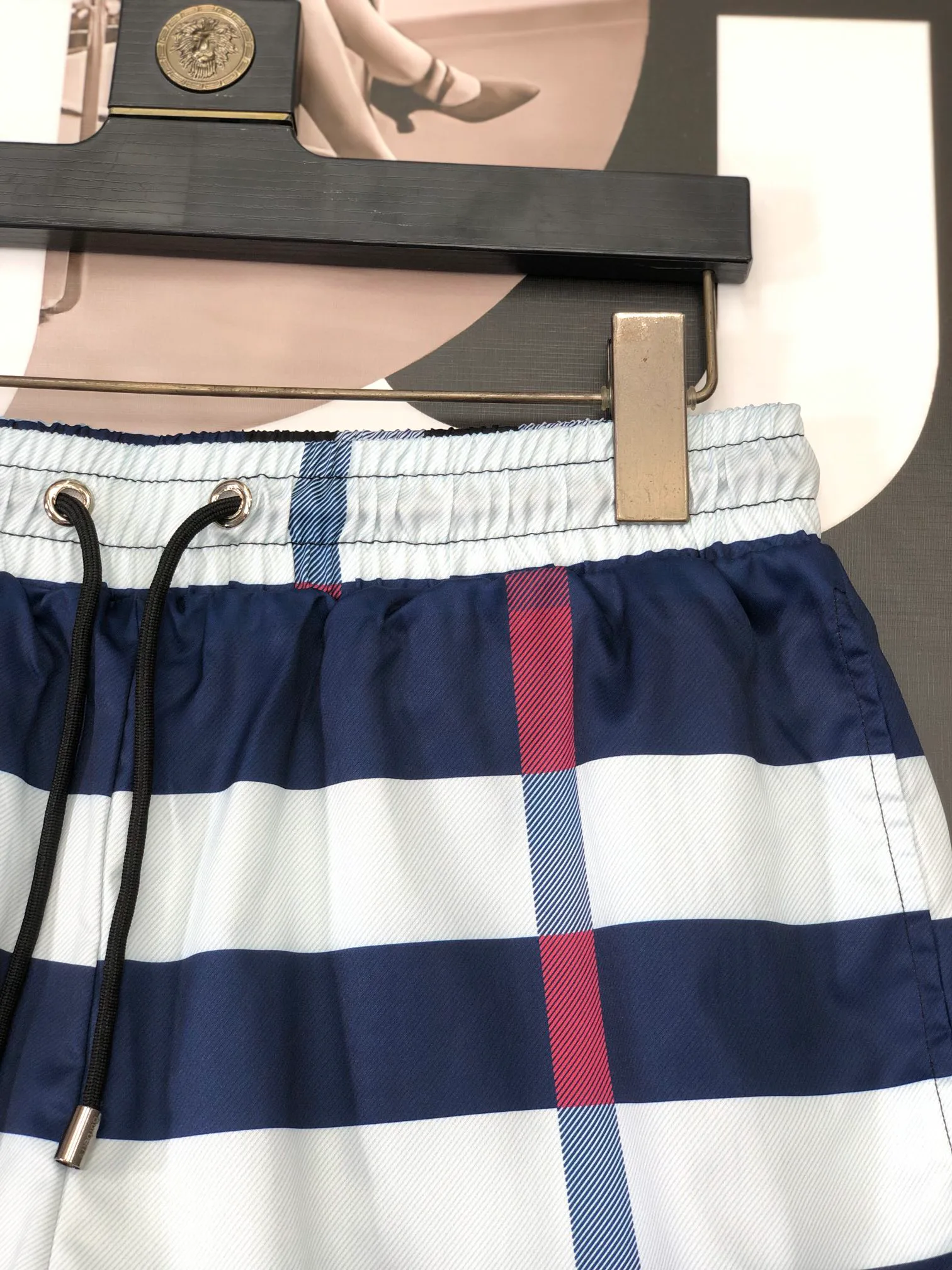 Шорты Мужские Burberry 11213246