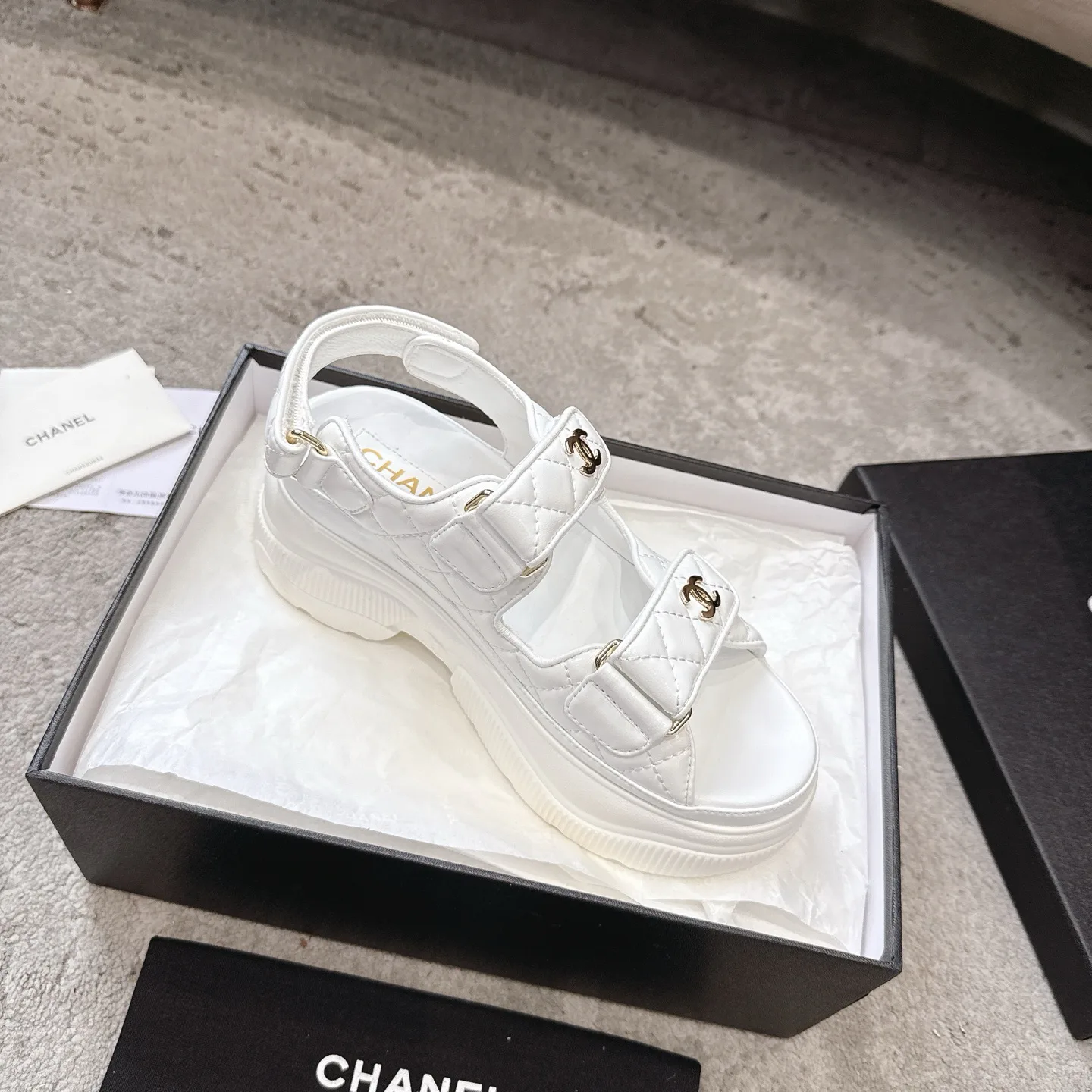 Босоножки Женские Chanel 17572324