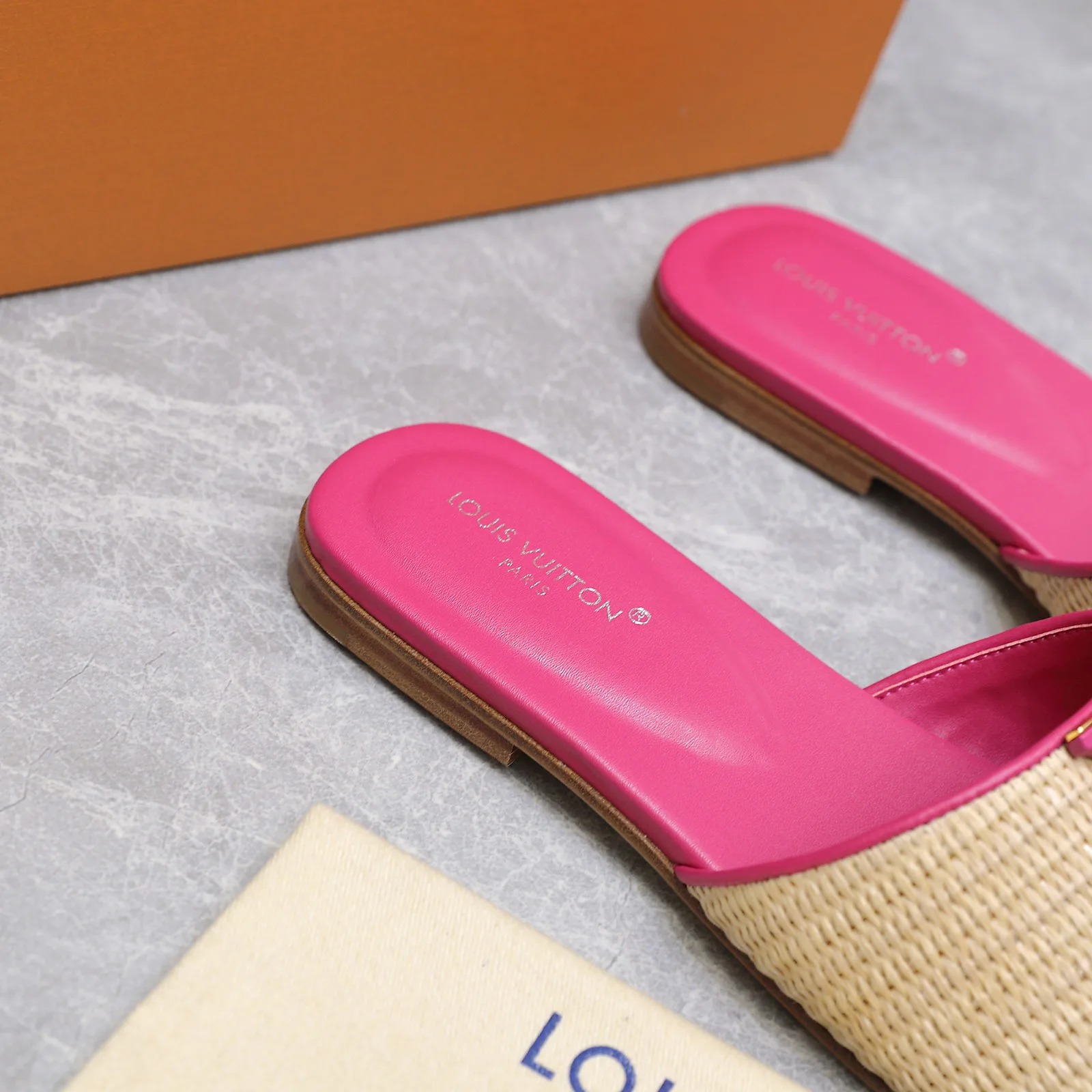 Шлепанцы Женские Louis Vuitton 491973