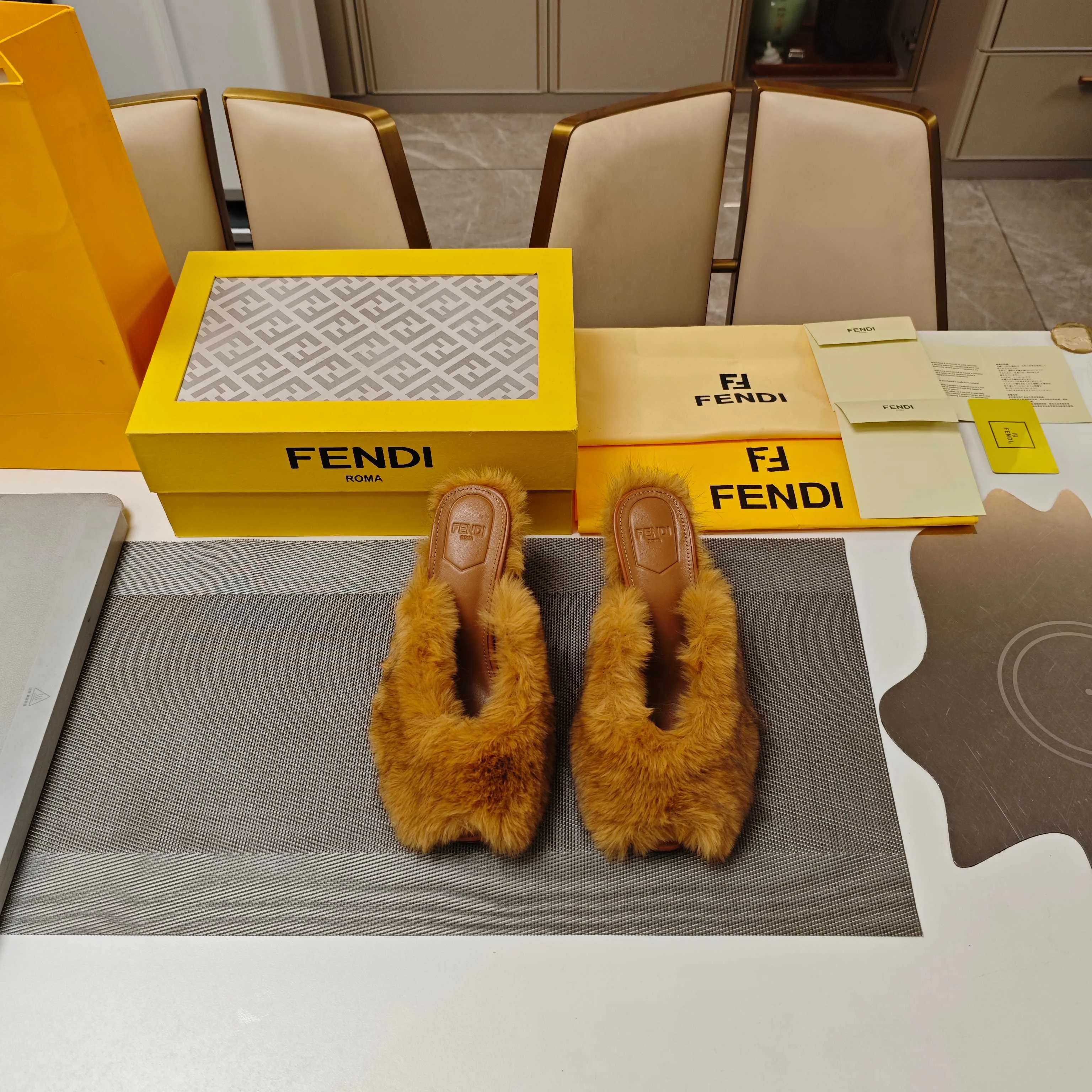 Туфли Женские Fendi 430564