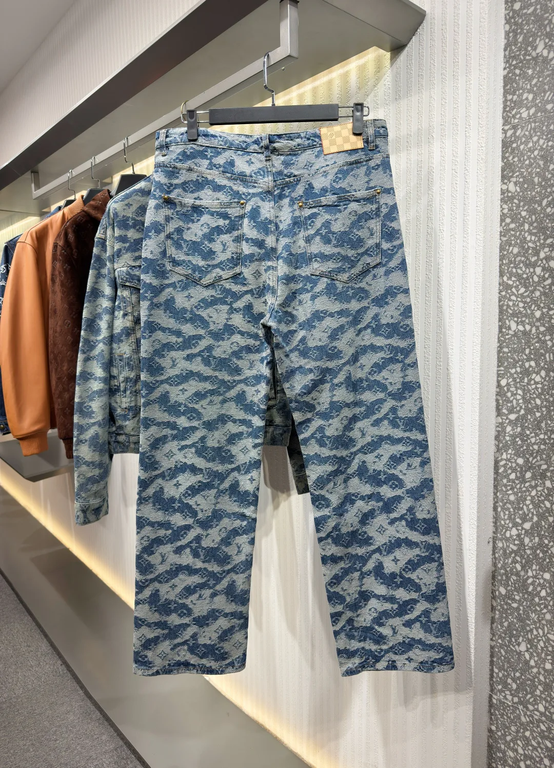 Брюки Мужские Louis Vuitton 11654595