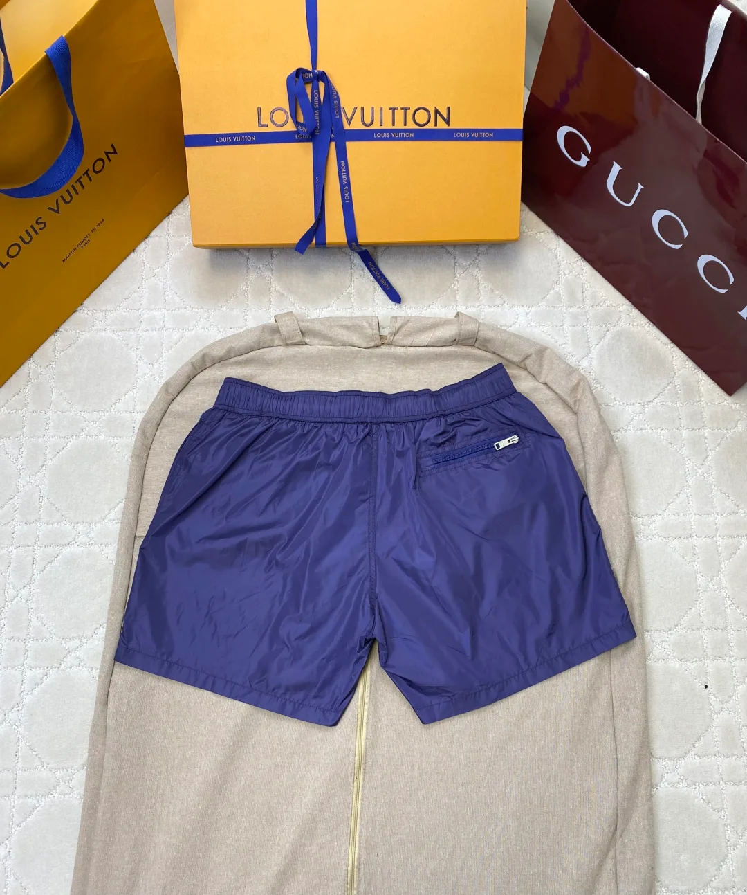 Шорты Женские Prada 34822